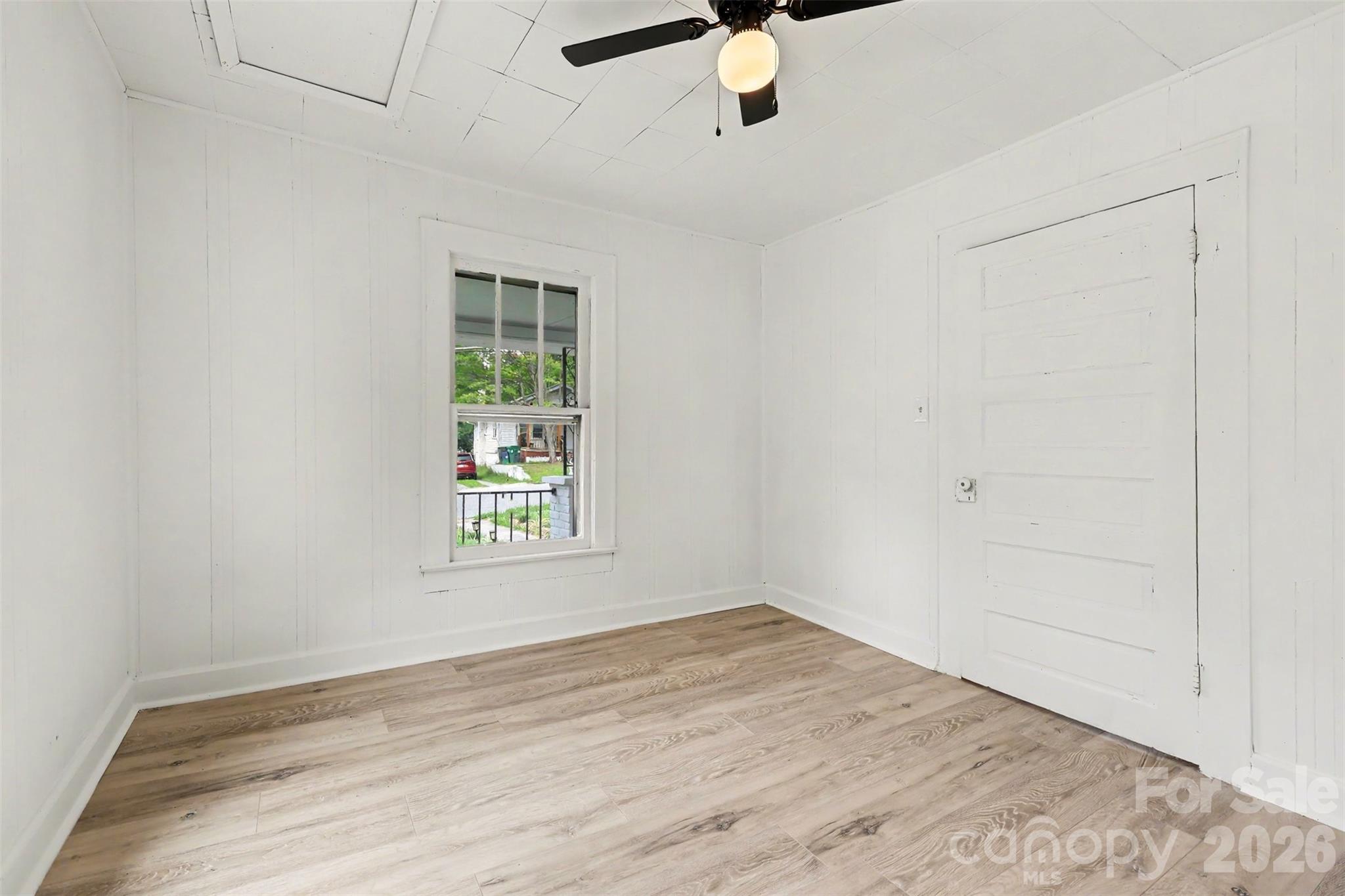 Single Family Residence at 1306 Forrest Street, High Point, photo 19 of 28