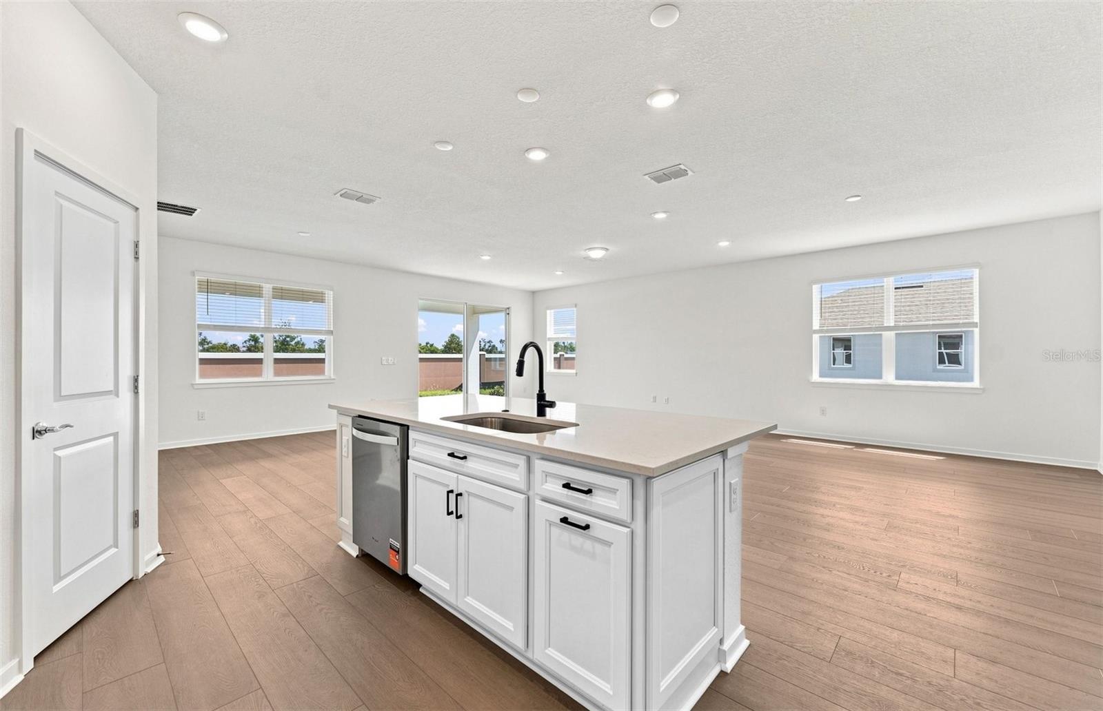 Center Island w/Storage - 9928 JOHNSON OAKS GLN, PARRISH