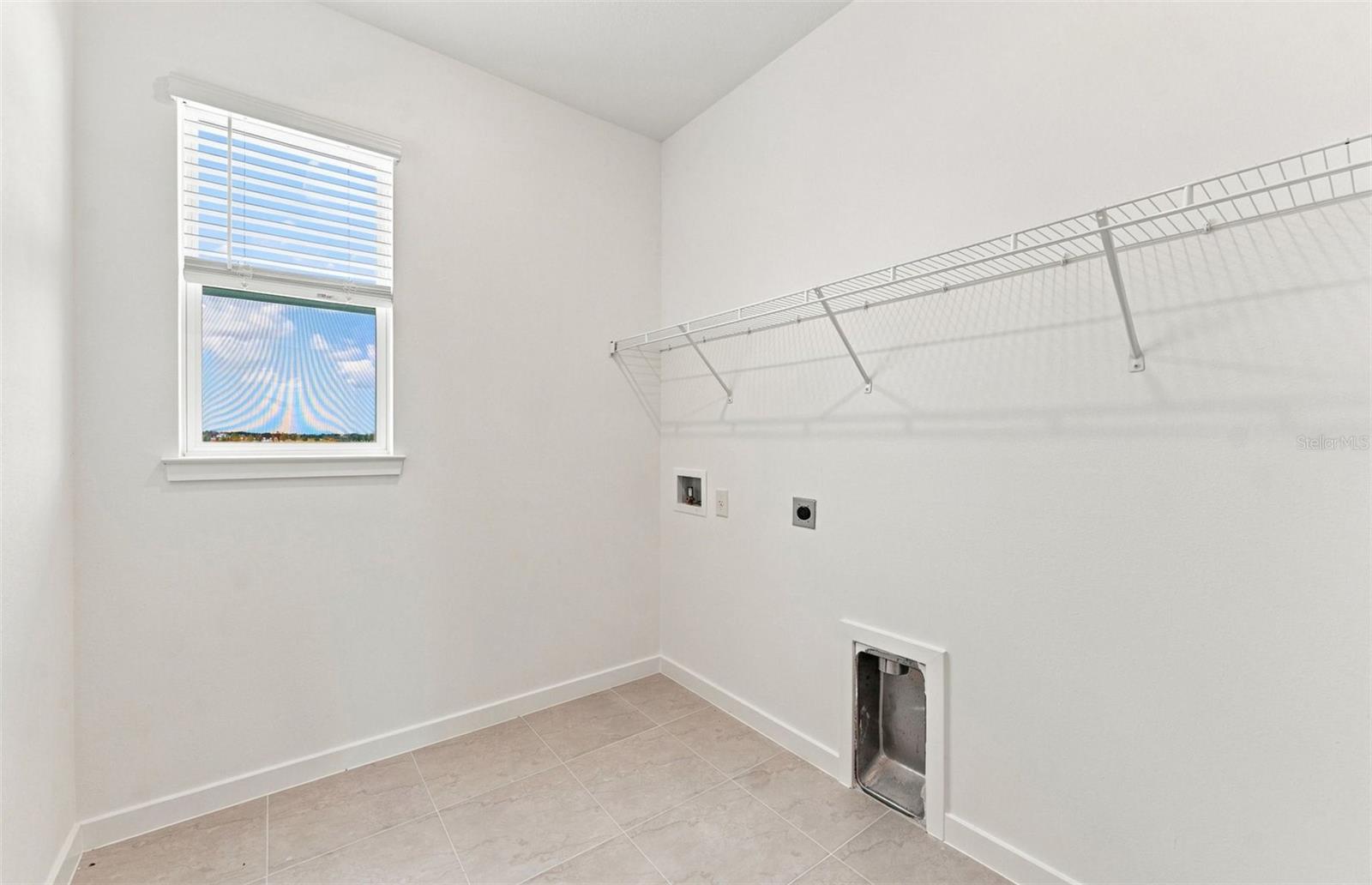 Laundry Room - 9928 JOHNSON OAKS GLN, PARRISH