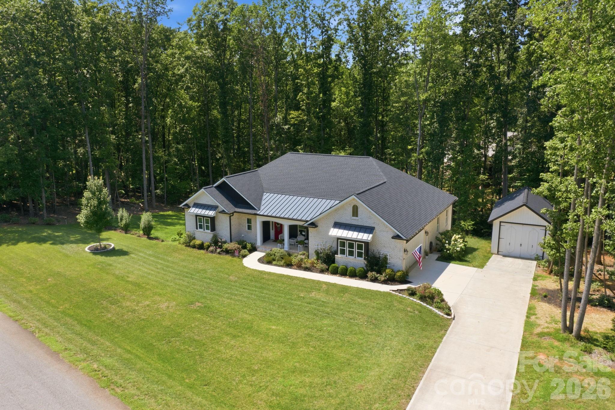 Single Family Residence at 116 Harbor Ridge Drive, Statesville, photo 3 of 46