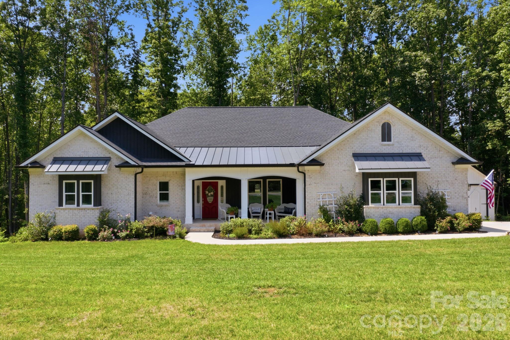 Single Family Residence at 116 Harbor Ridge Drive, Statesville, photo 37 of 46