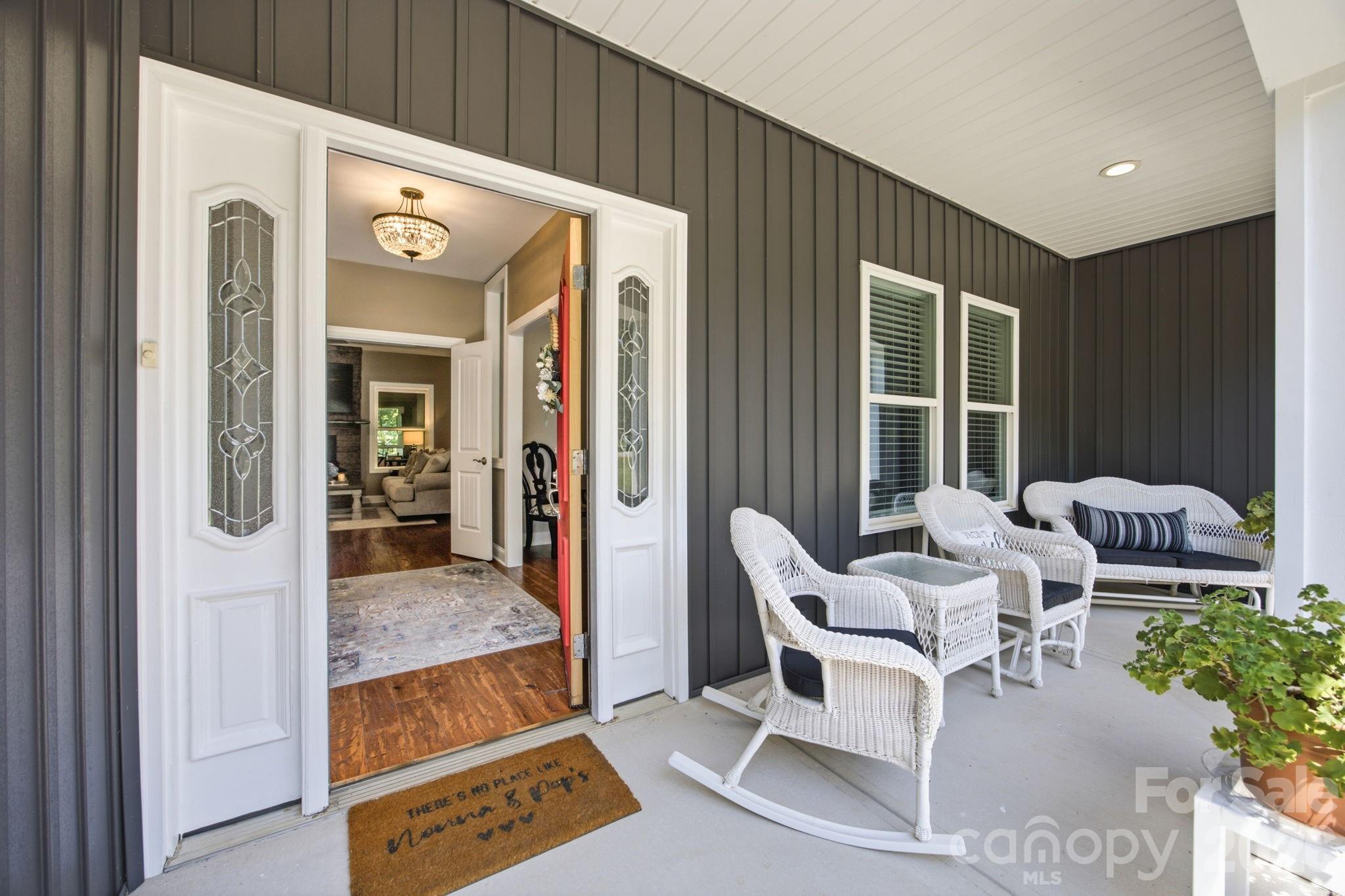 Single Family Residence at 116 Harbor Ridge Drive, Statesville, photo 5 of 46