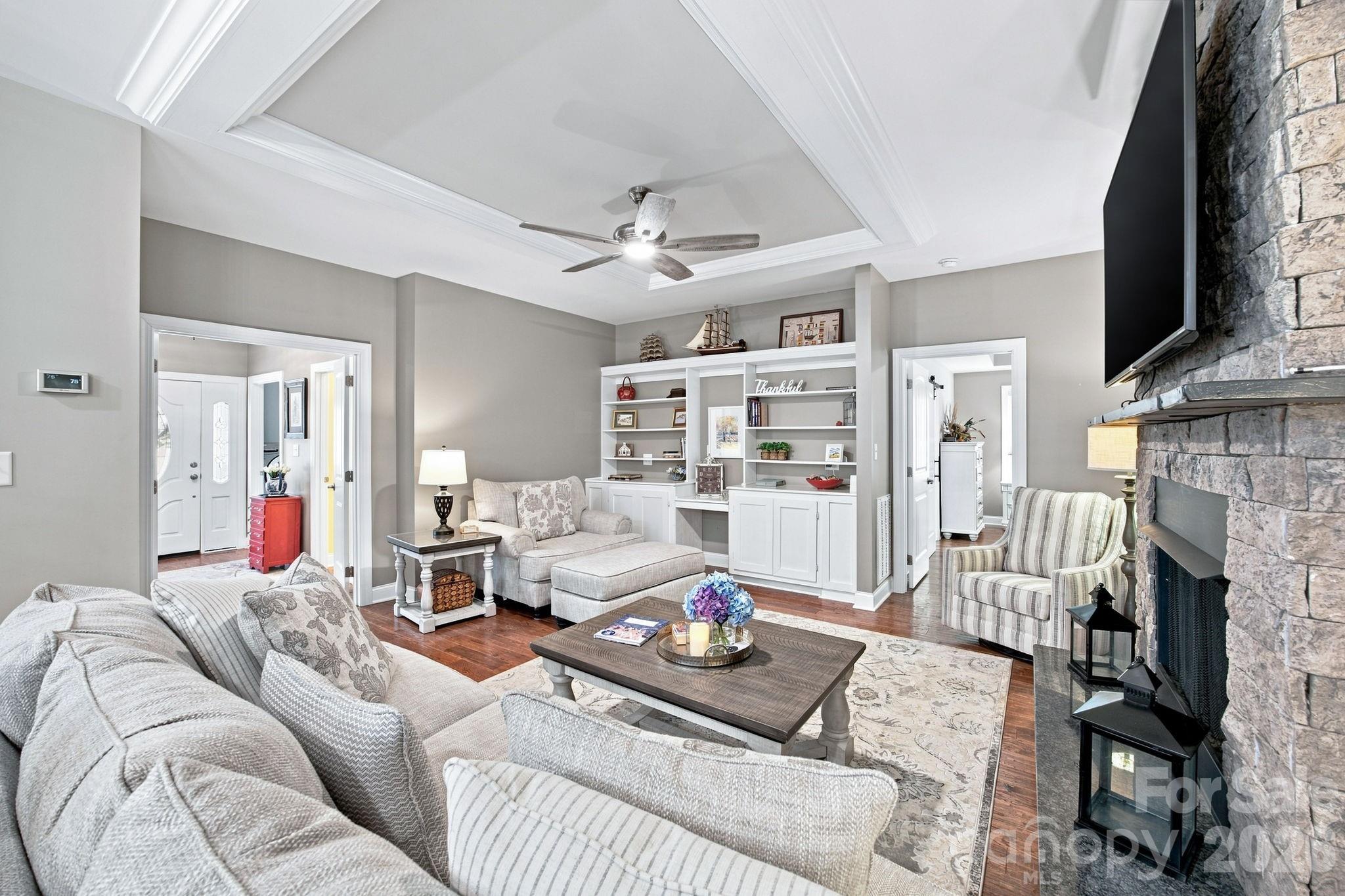 Single Family Residence at 116 Harbor Ridge Drive, Statesville, photo 9 of 46