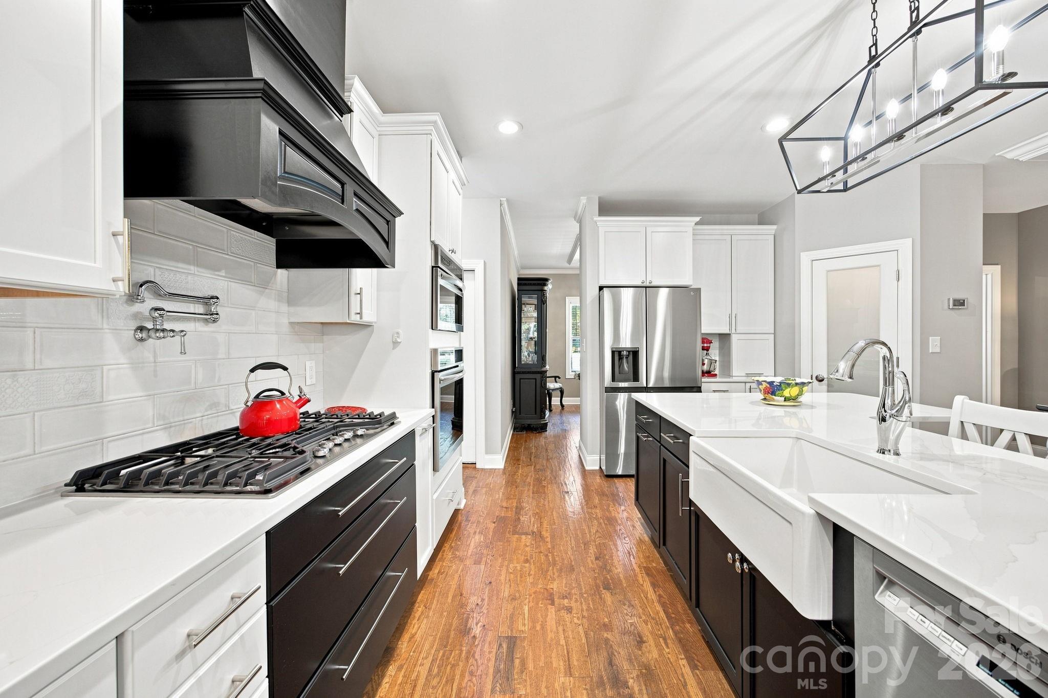 Single Family Residence at 116 Harbor Ridge Drive, Statesville, photo 12 of 46