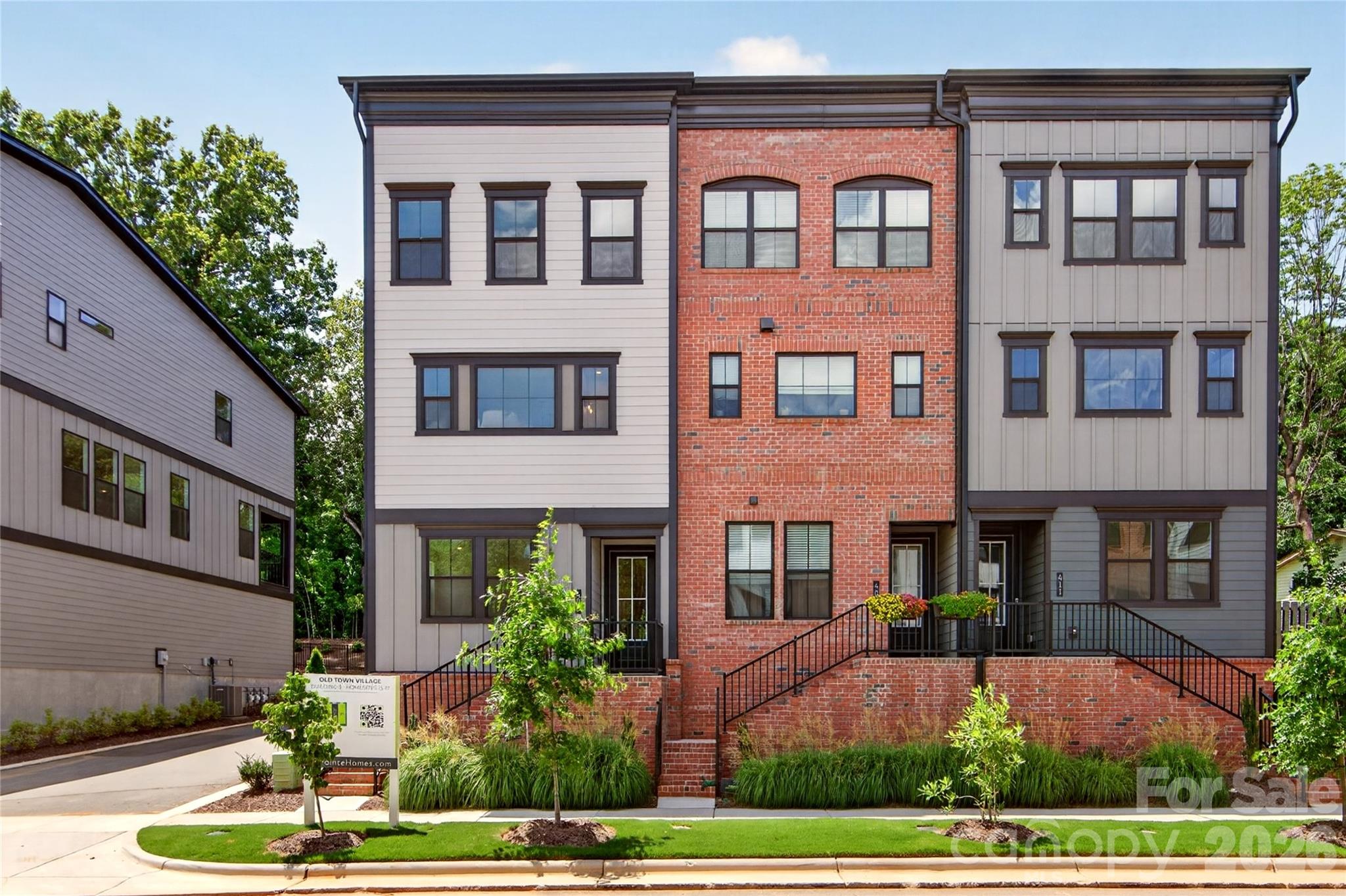 Beautiful end-unit townhome - 403 Old Town Village Road, Waxhaw