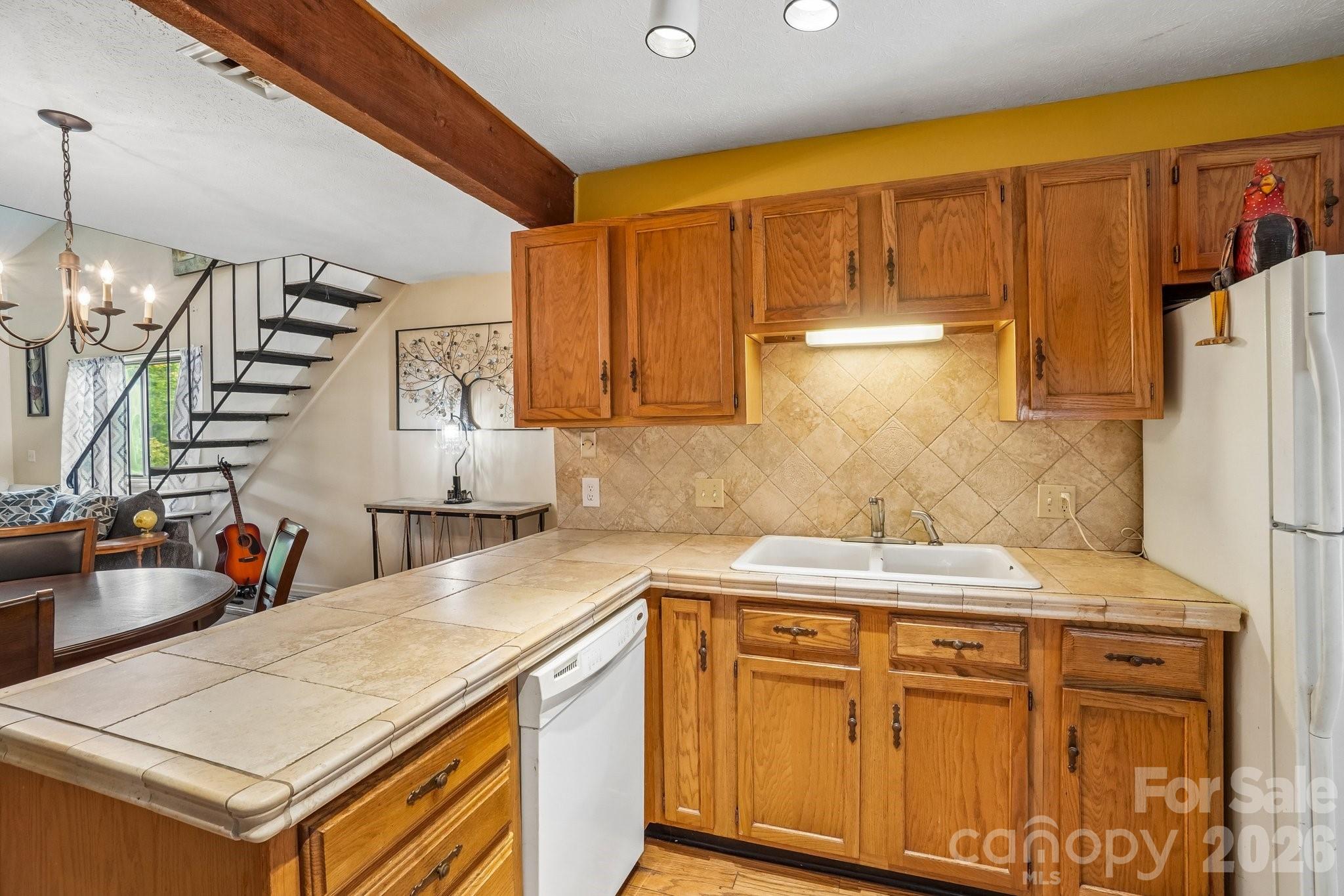 Condominium at 210 Juniper Lane, Hendersonville, photo 14 of 38