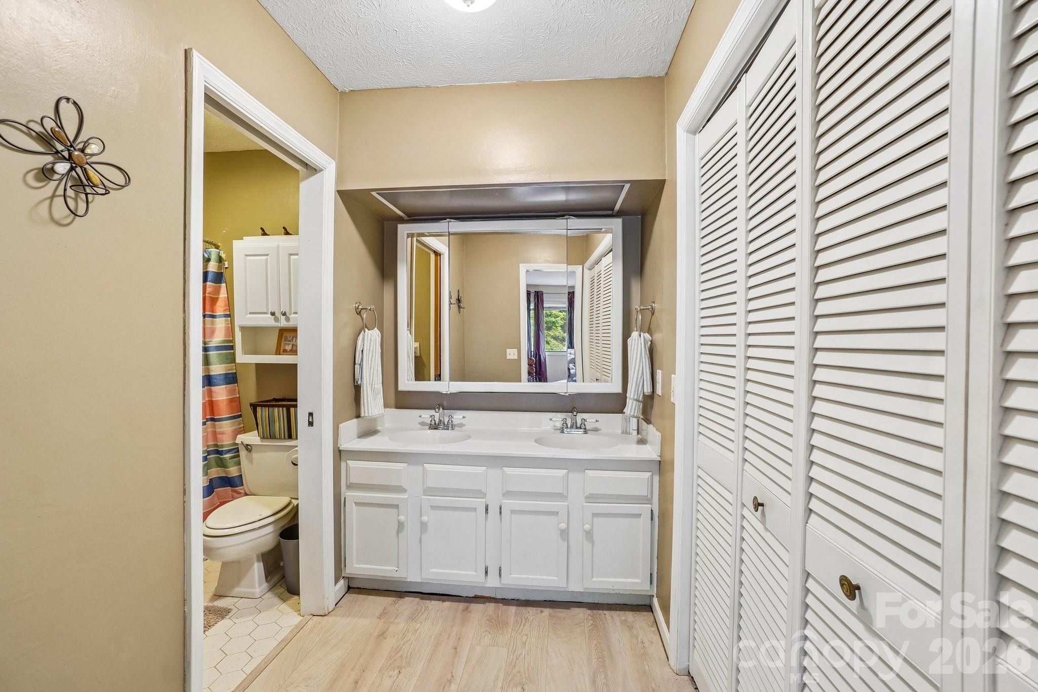 Condominium at 210 Juniper Lane, Hendersonville, photo 22 of 38