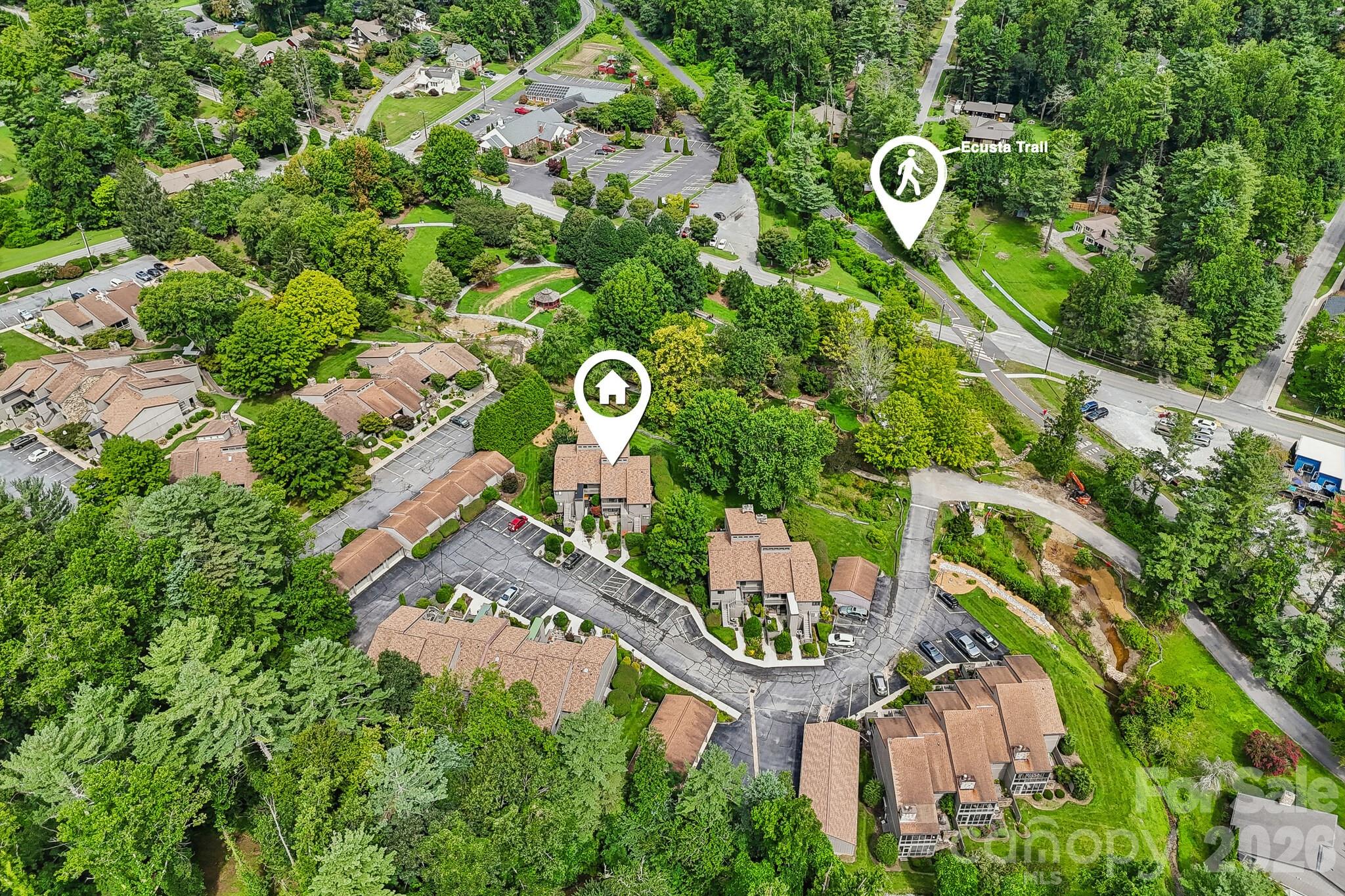 Condominium at 210 Juniper Lane, Hendersonville, photo 33 of 38