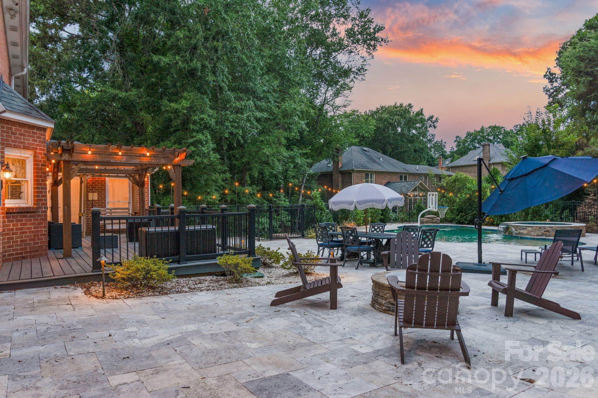 Single Family Residence at 1006 Chelsea Place, Matthews, photo 34 of 46