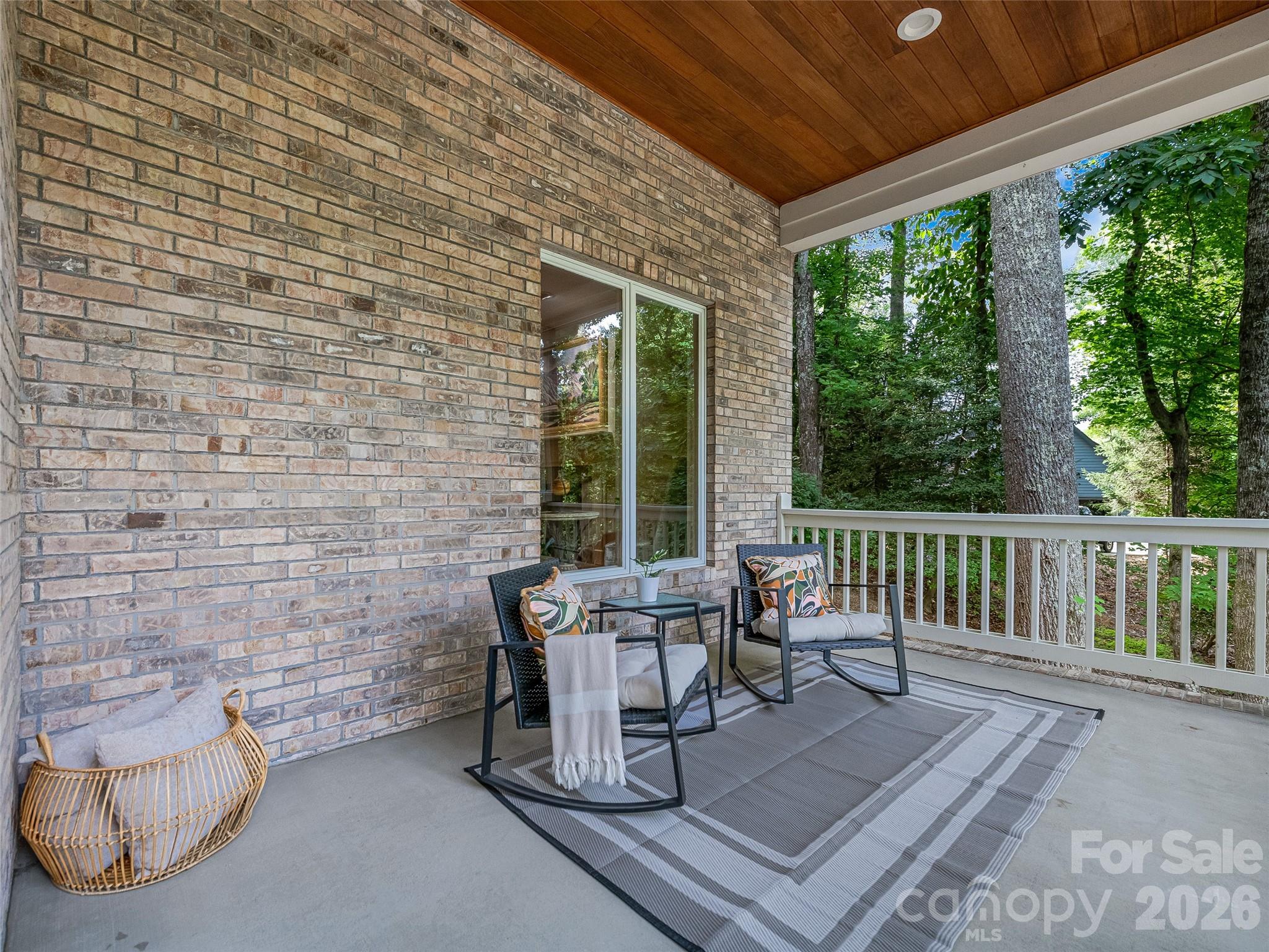 Single Family Residence at 105 Galloway Drive, Asheville, photo 5 of 47