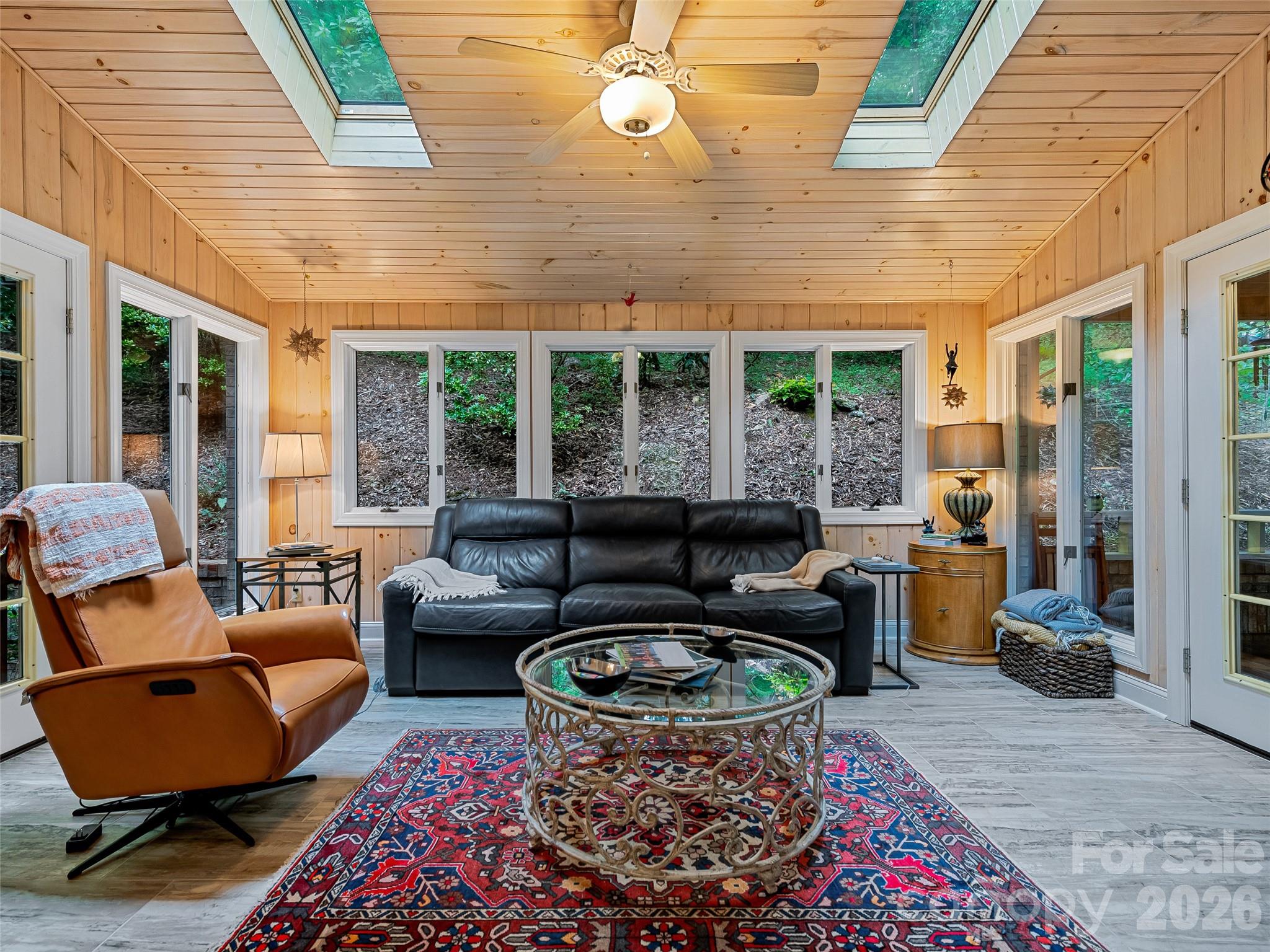 Single Family Residence at 105 Galloway Drive, Asheville, photo 12 of 47