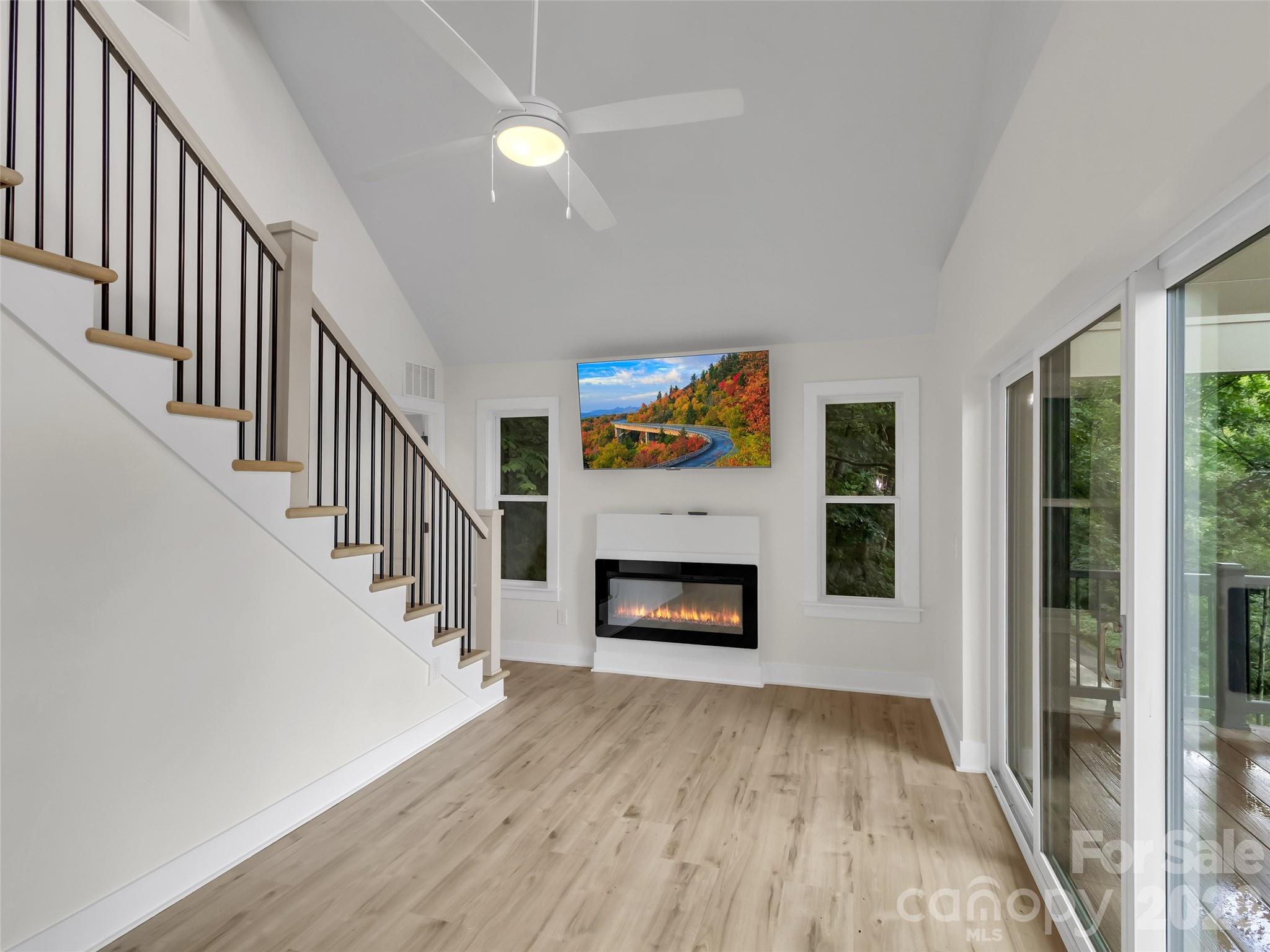 Single Family Residence at 1551 Apple Creek Road, Waynesville, photo 20 of 48