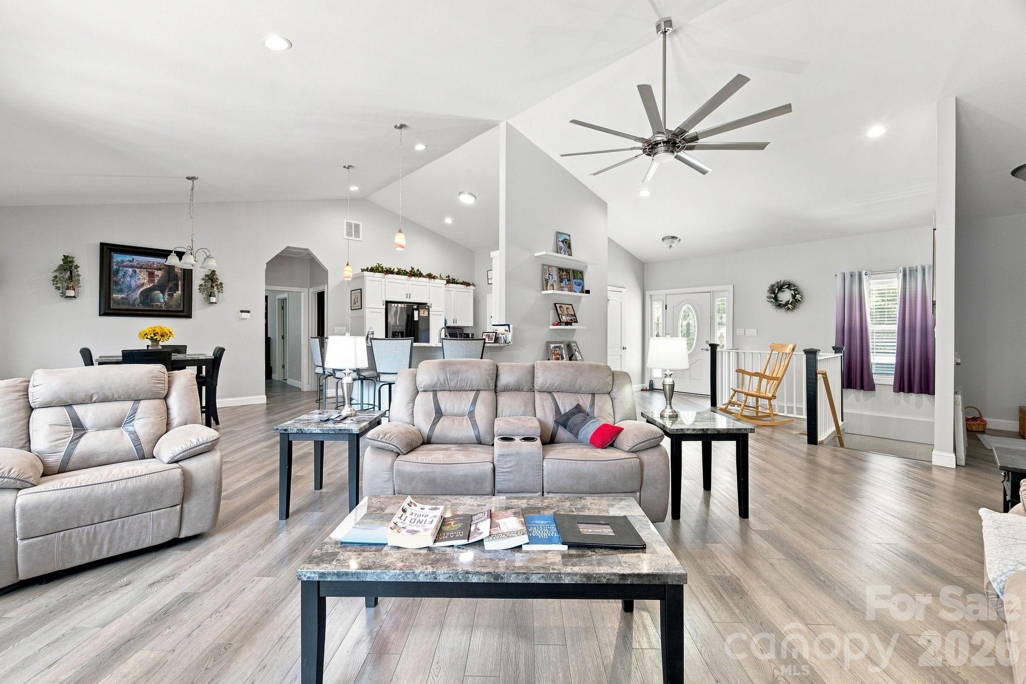 Spacious interior with plenty of elbow room throughout. - 295 Idlewood Drive, Marion