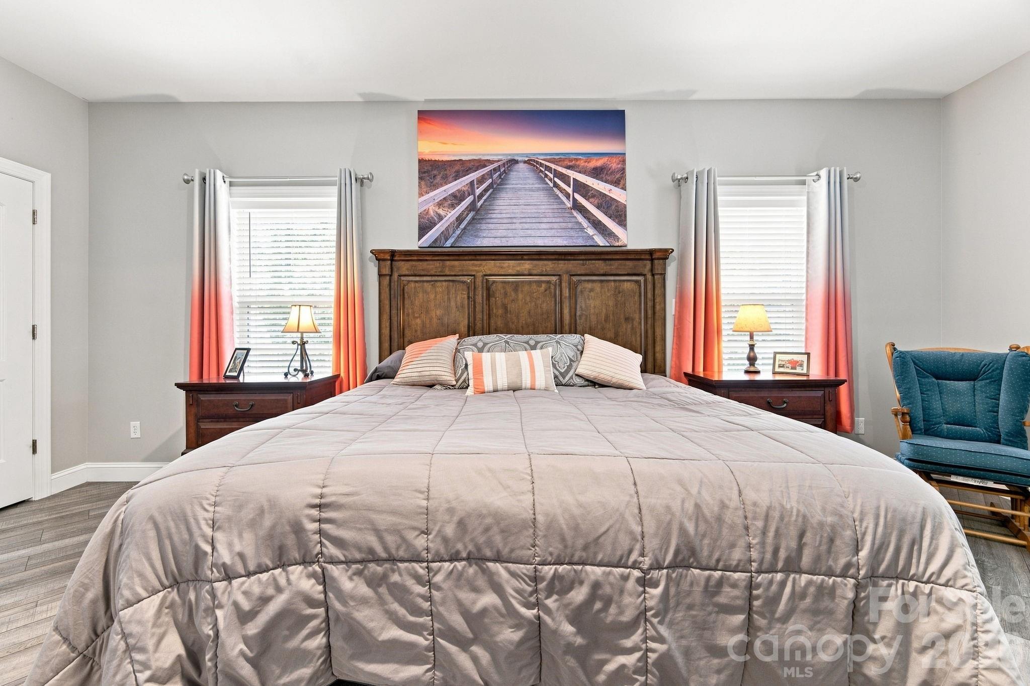 primary suite - 295 Idlewood Drive, Marion