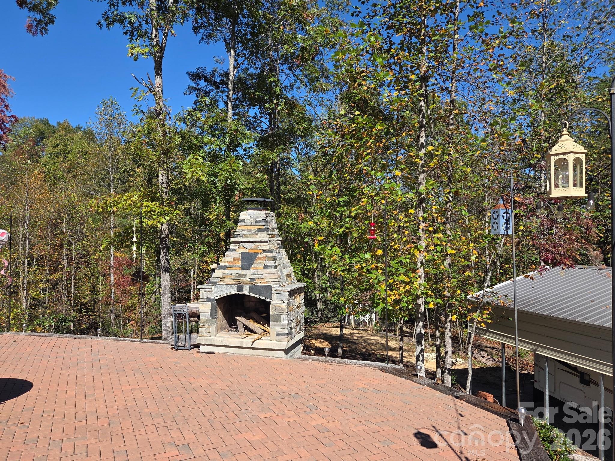 impressive outside fireplace - 295 Idlewood Drive, Marion