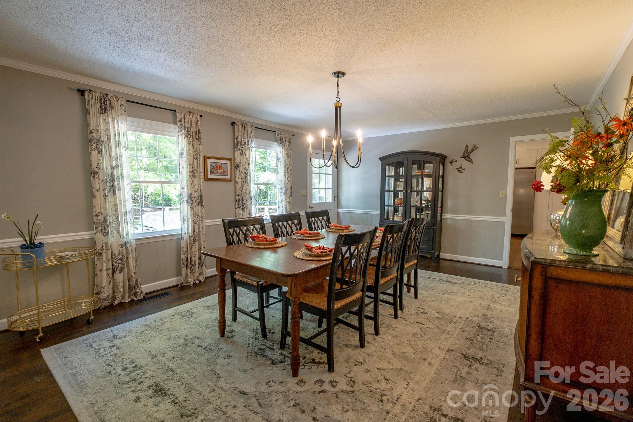 Large dining room - 2312 Belmont Drive, Reidsville