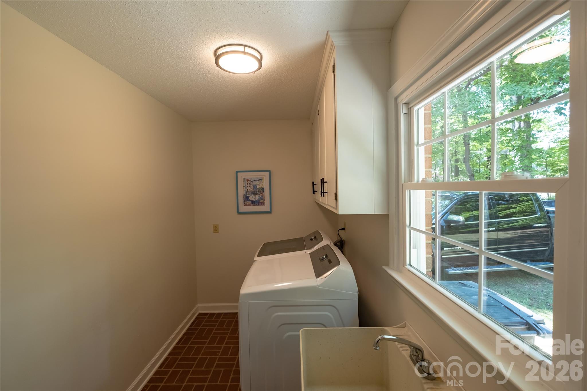 Great size laundry room - 2312 Belmont Drive, Reidsville