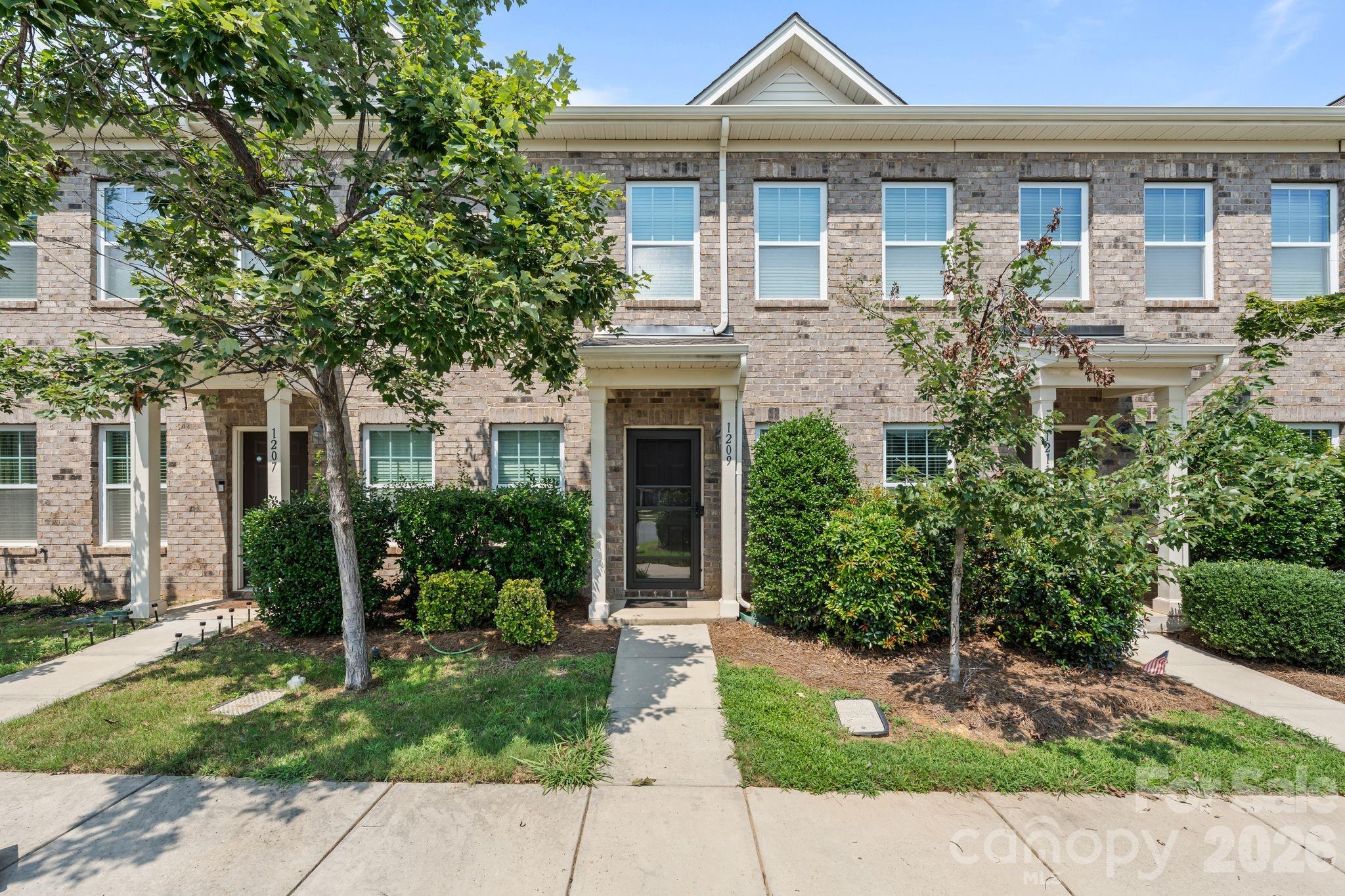 1209 Skywatch Lane