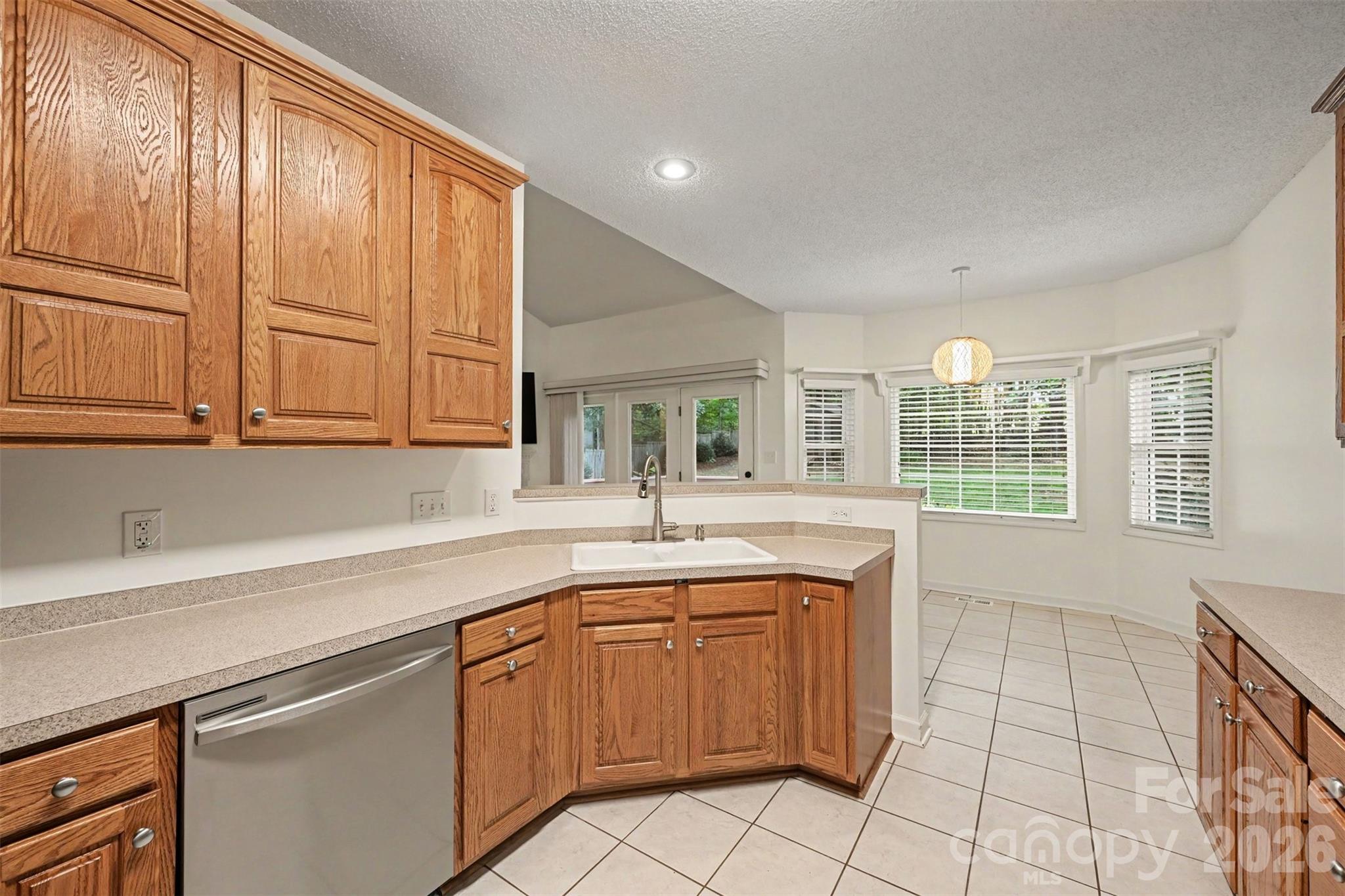 Kitchen and Breakfast Area - 1928 Twin Ponds Drive, Hickory