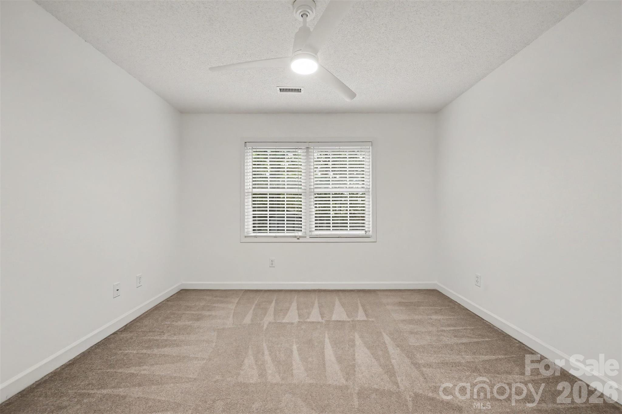 Bedroom 3 - 1928 Twin Ponds Drive, Hickory