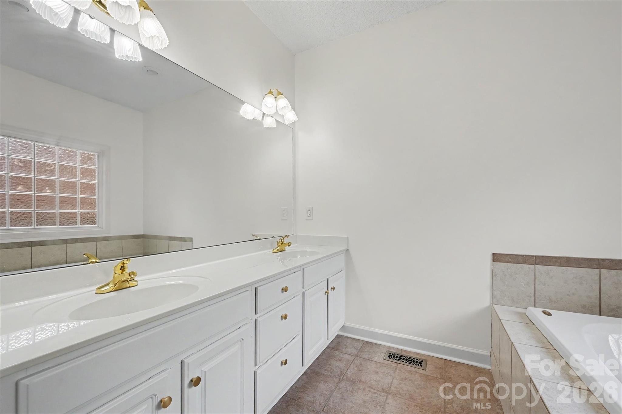 Primary Bathroom with Dual Vanity - 1928 Twin Ponds Drive, Hickory