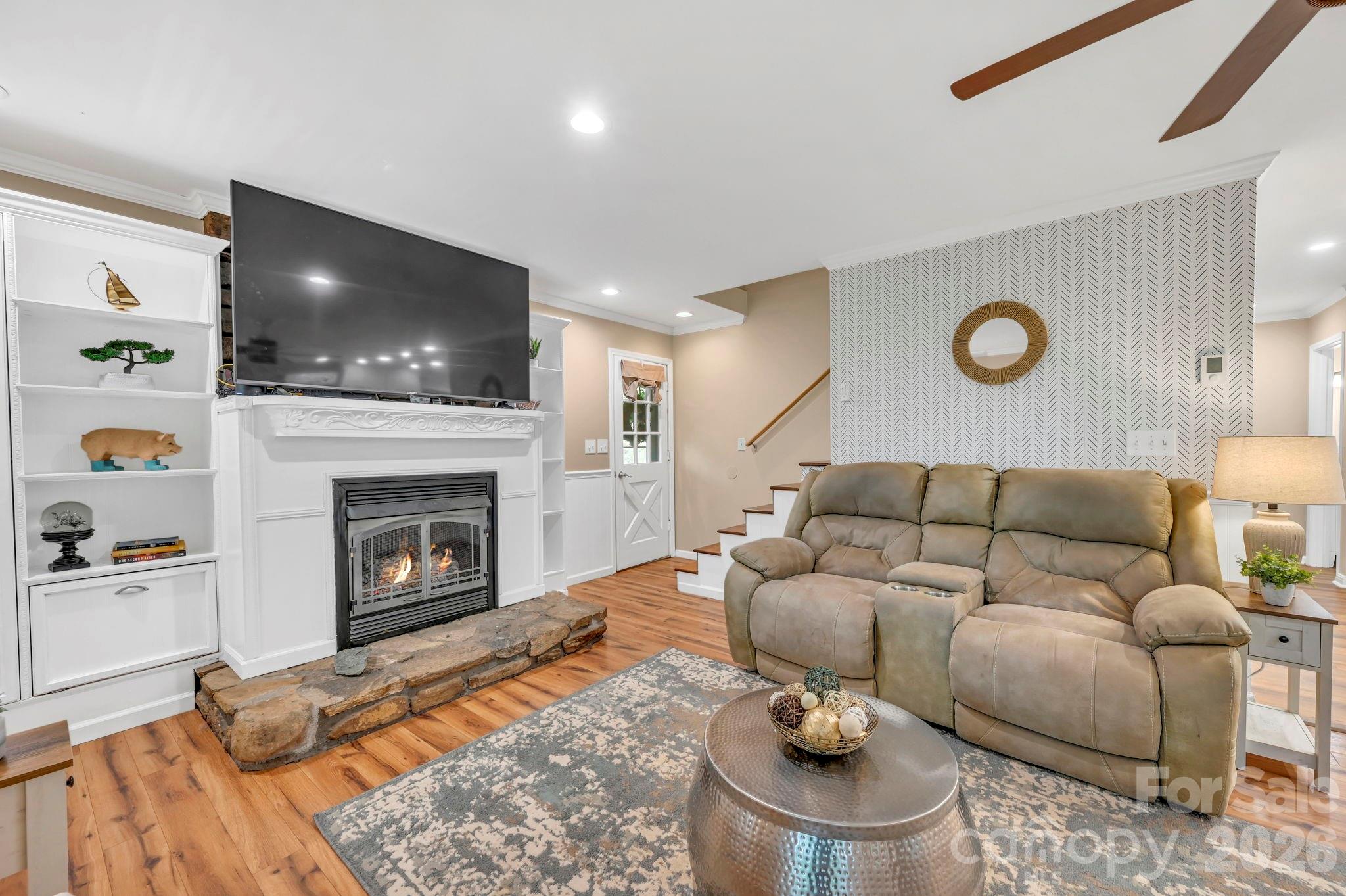 Open Living Room - 426 Meadowood Lane, Burnsville