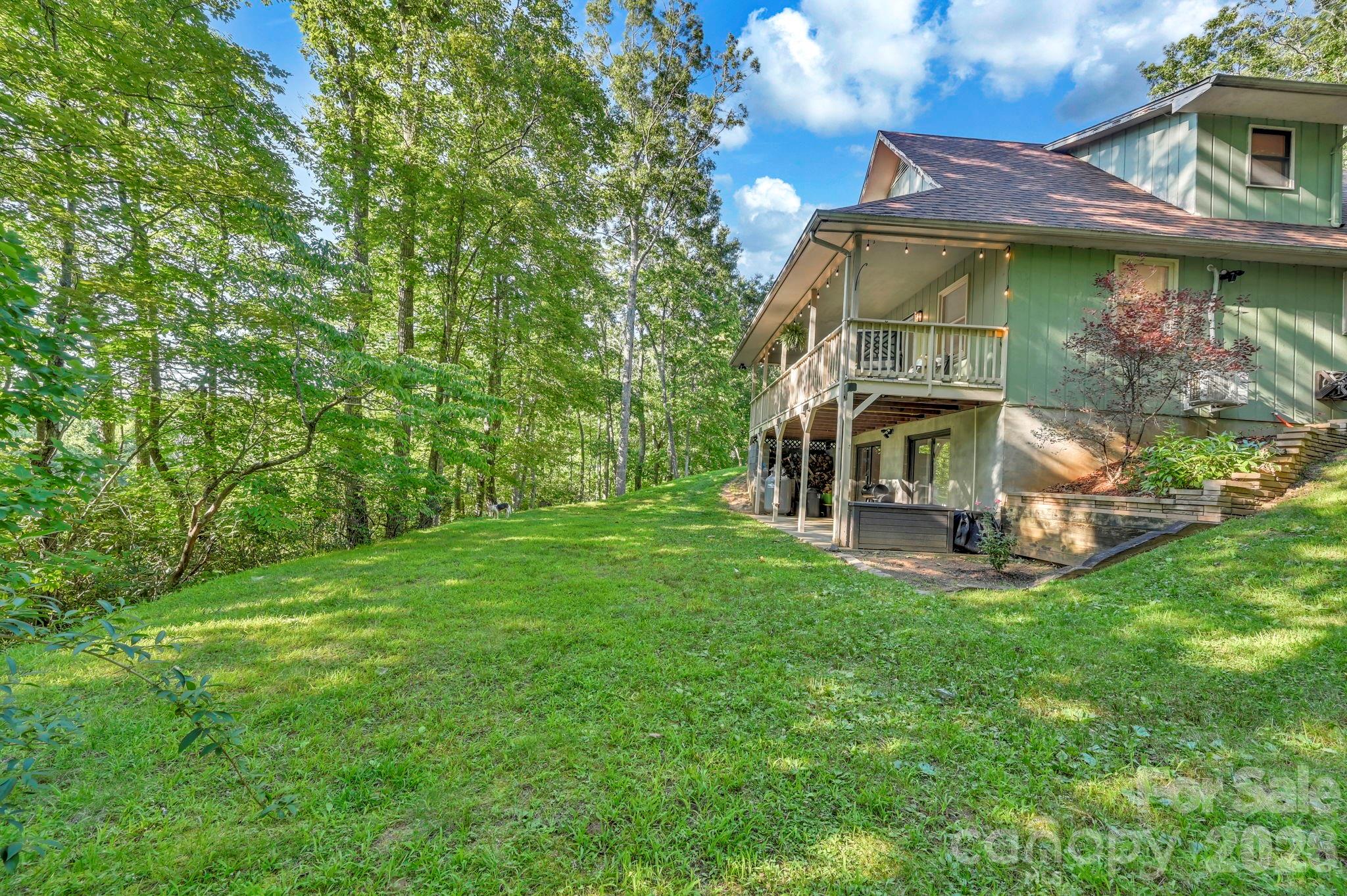 Great Side Side - 426 Meadowood Lane, Burnsville