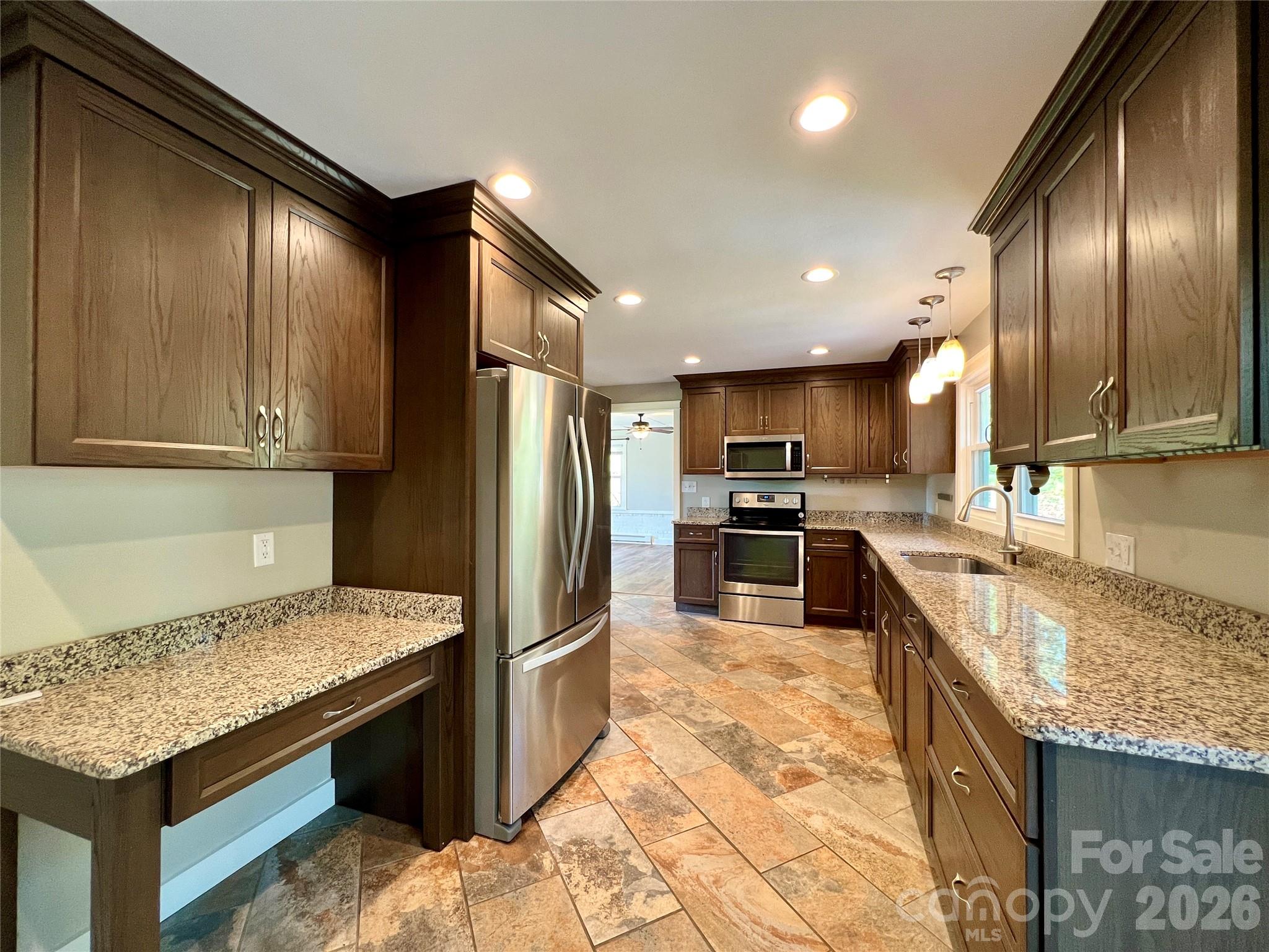 Single Family Residence at 3 Mount Royal Drive, Arden, photo 5 of 26