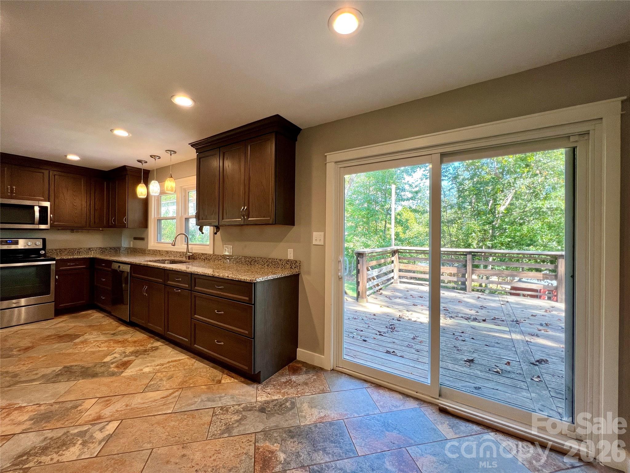 Single Family Residence at 3 Mount Royal Drive, Arden, photo 6 of 26