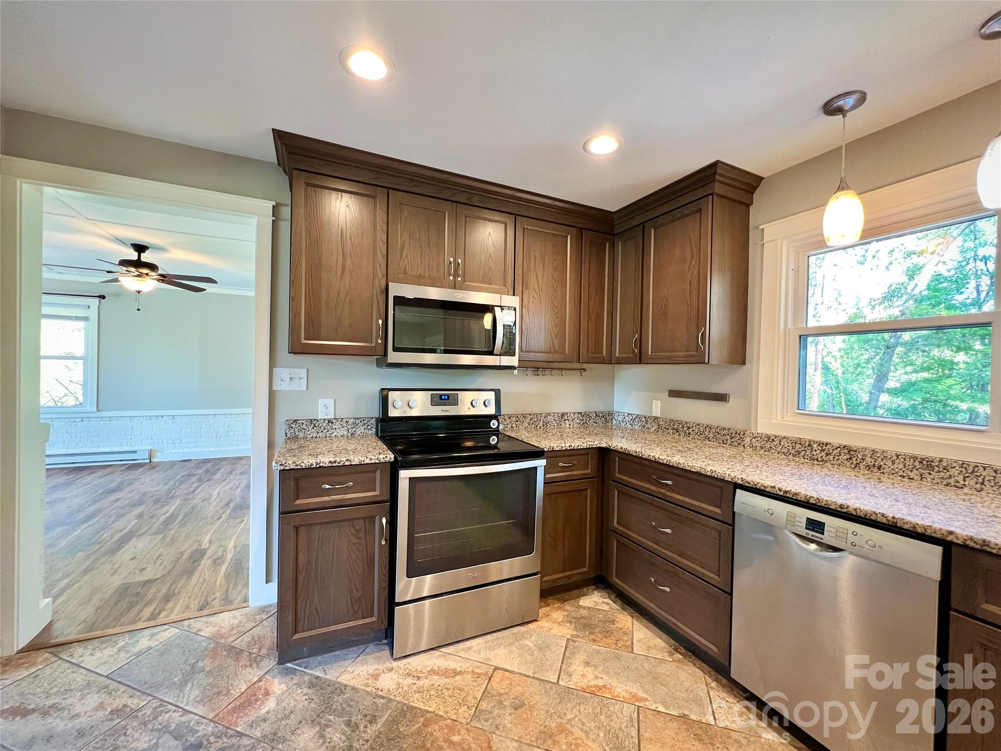Single Family Residence at 3 Mount Royal Drive, Arden, photo 7 of 26
