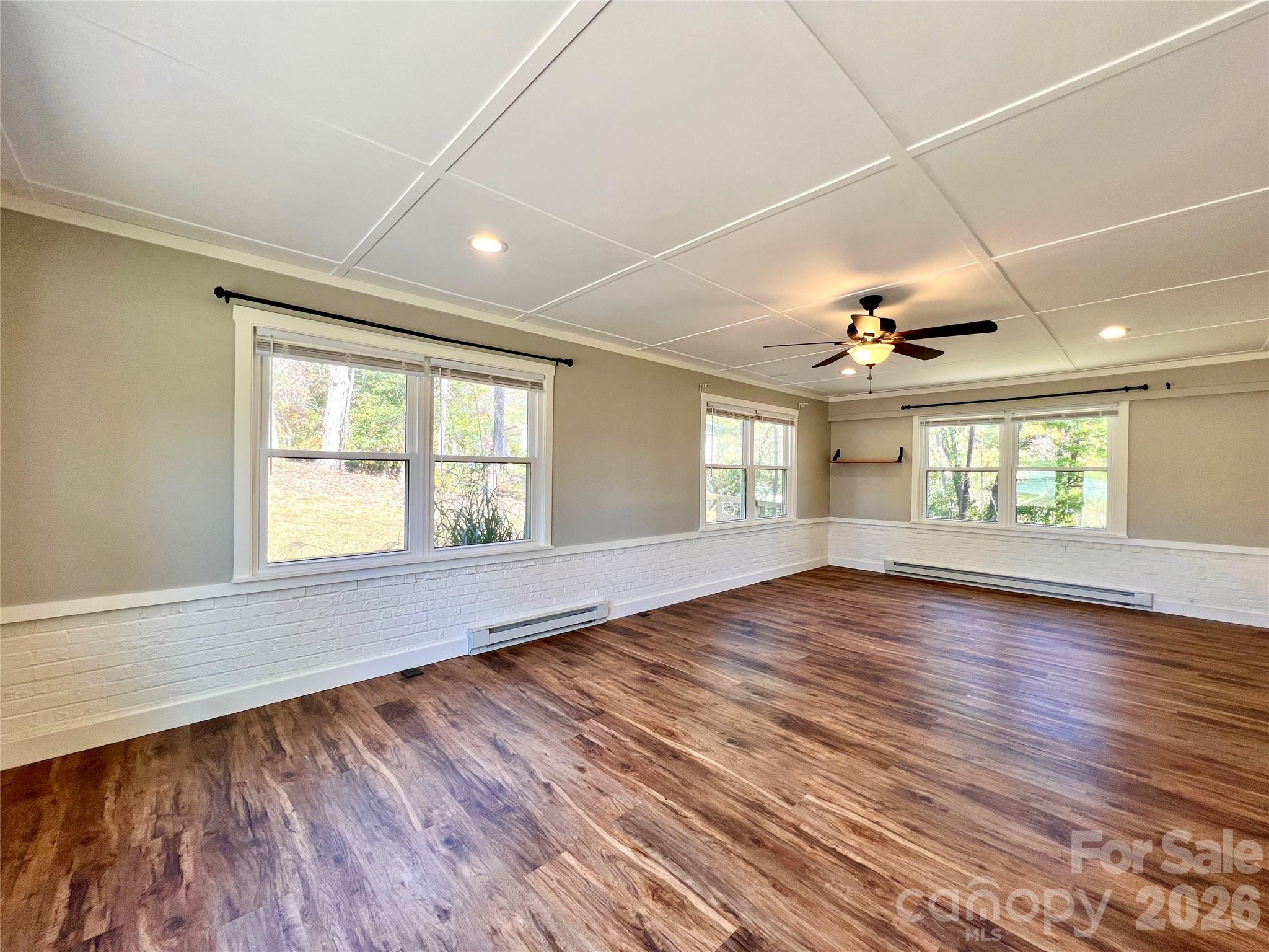 Single Family Residence at 3 Mount Royal Drive, Arden, photo 10 of 26