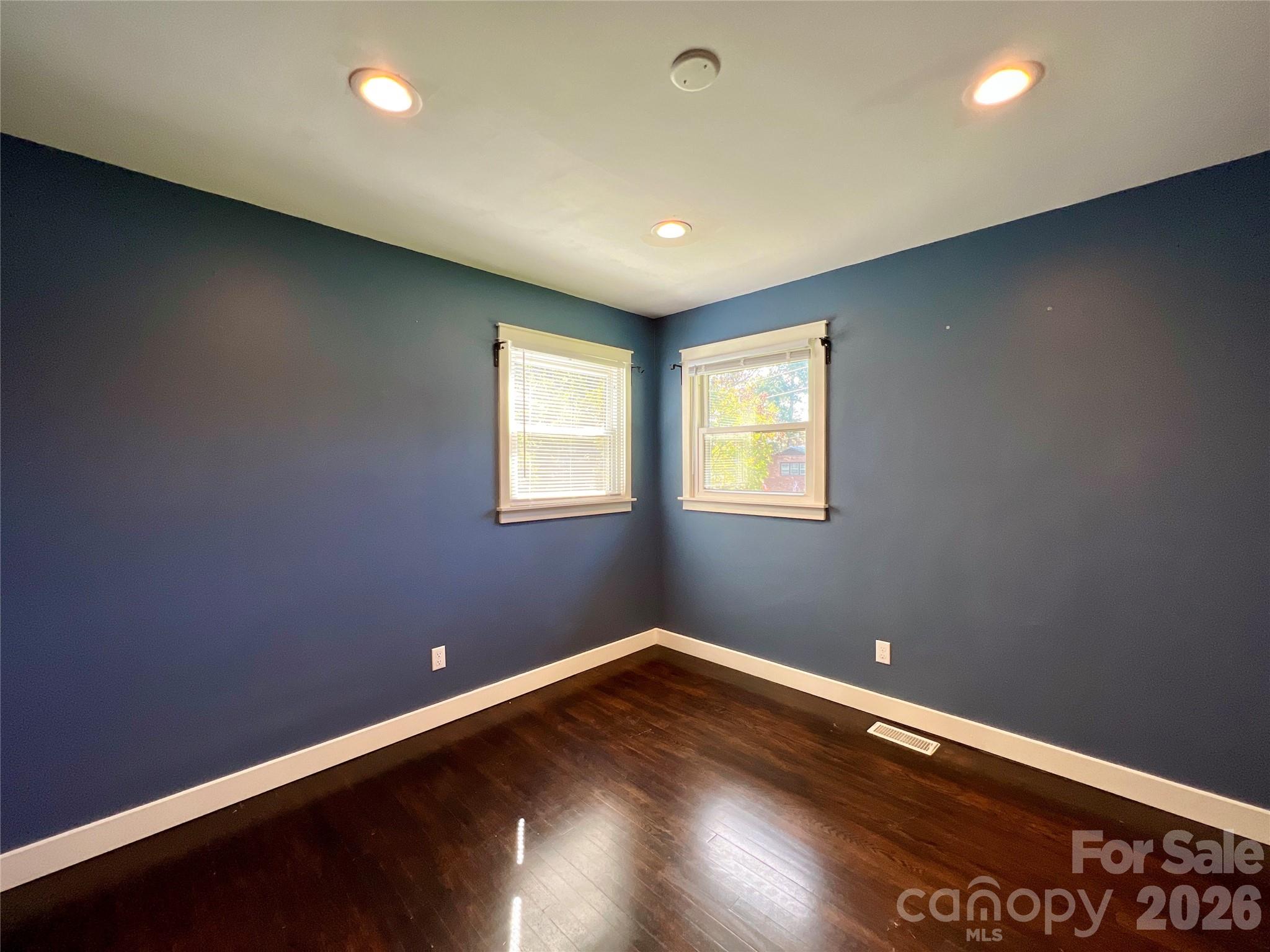 Single Family Residence at 3 Mount Royal Drive, Arden, photo 12 of 26