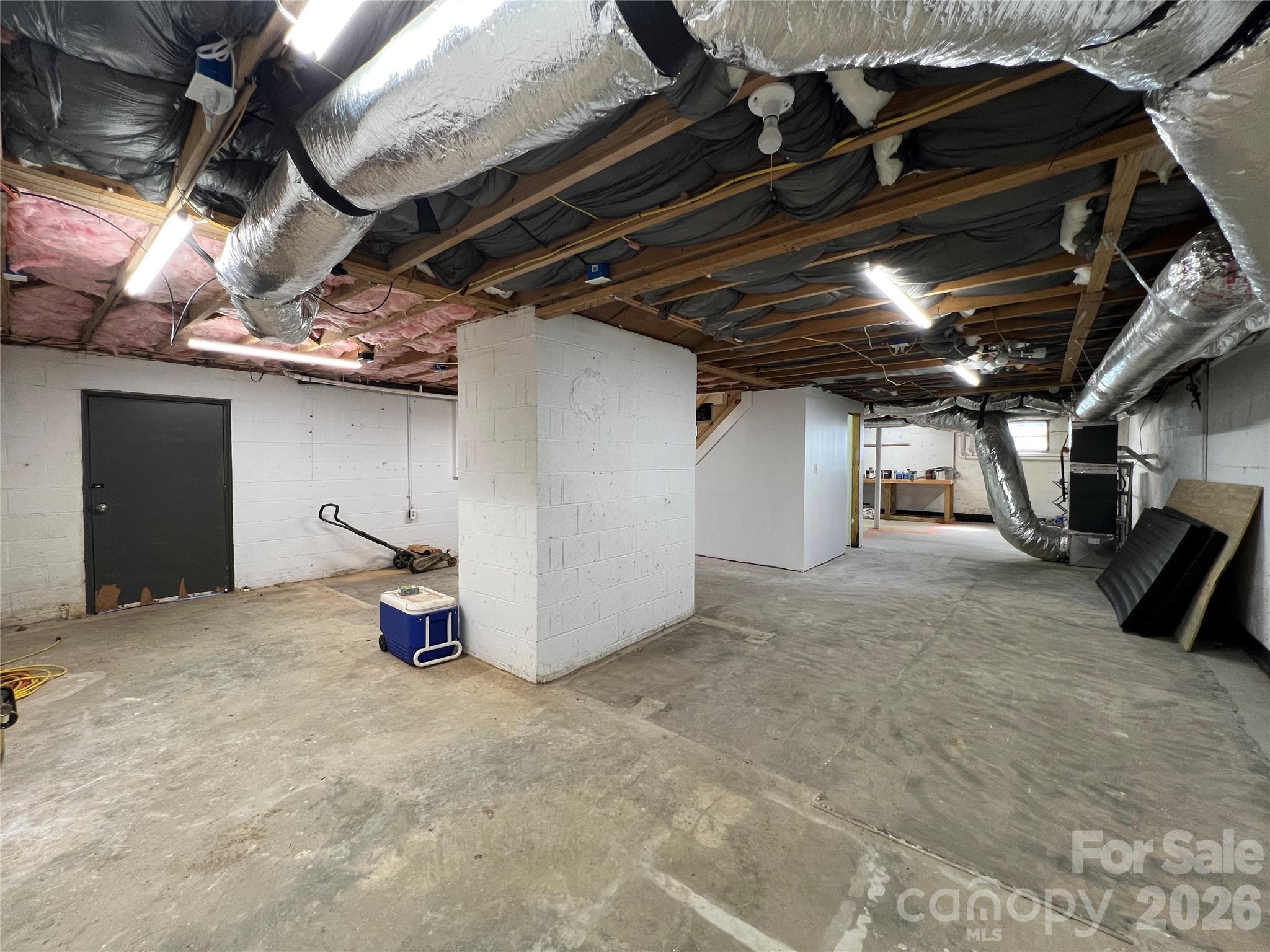 Single Family Residence at 3 Mount Royal Drive, Arden, photo 24 of 26
