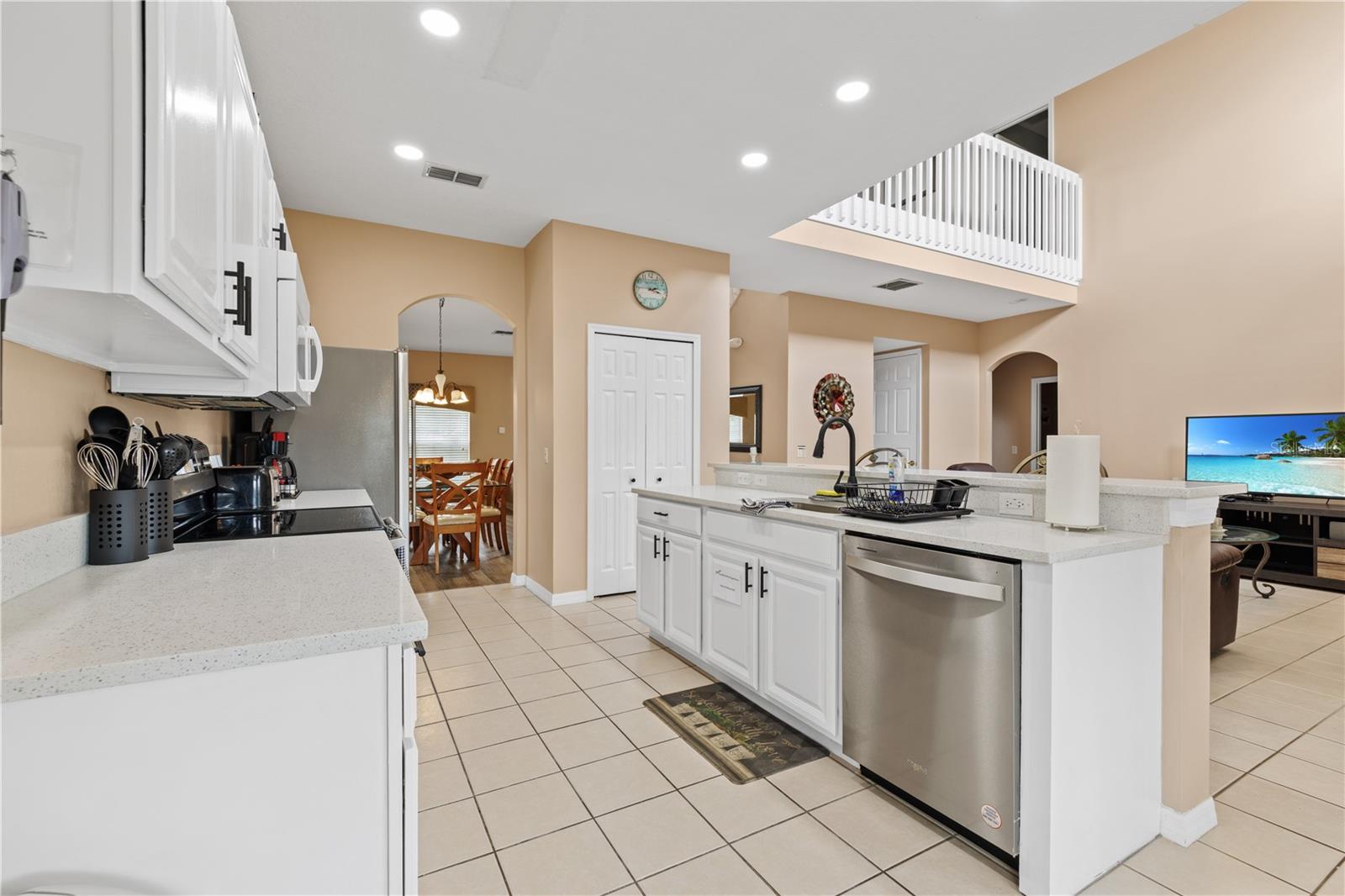 Single Family Residence at 602 HIGHGATE PARK, DAVENPORT, photo 11 of 57