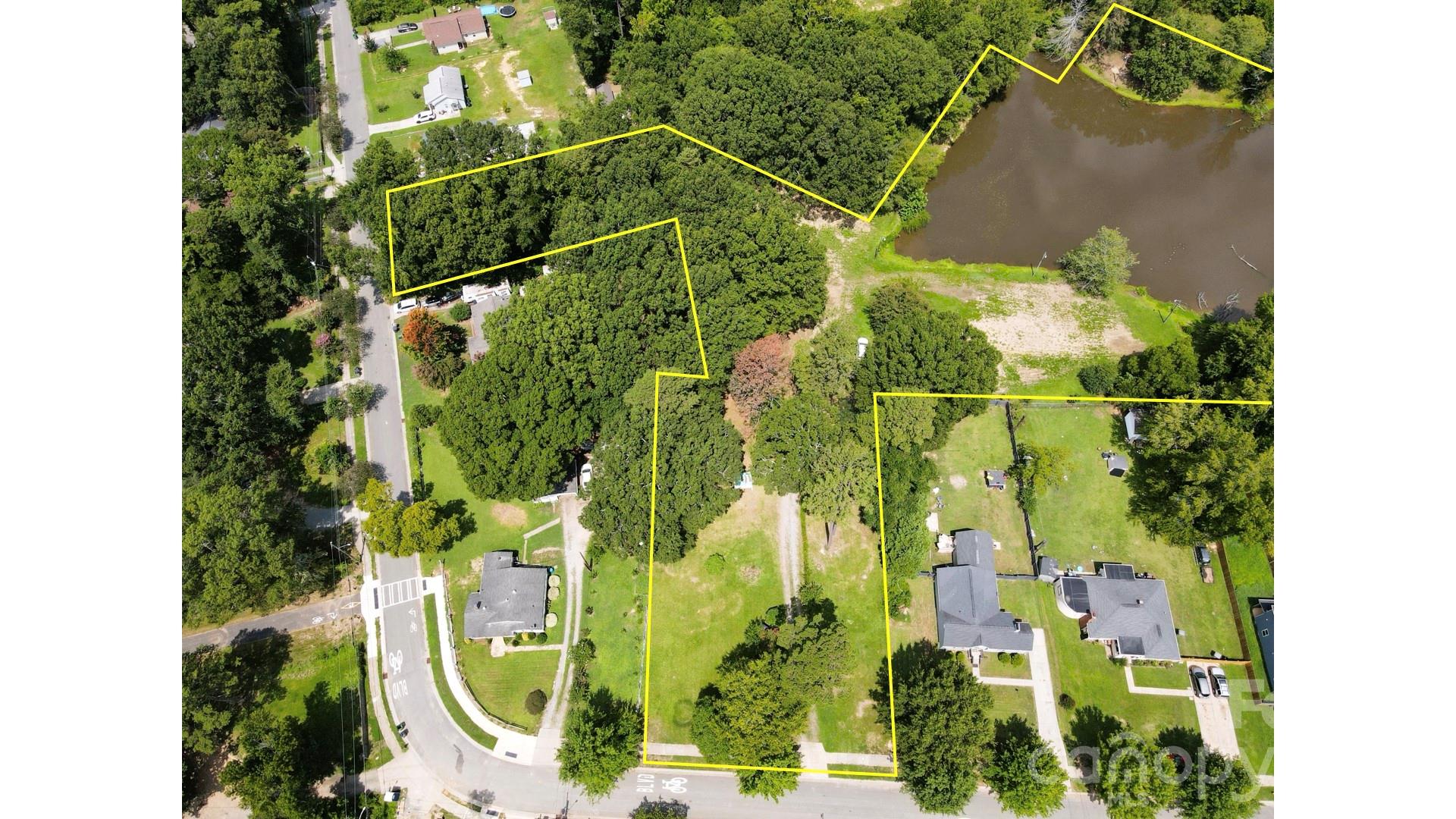 Acreage at 524 Dawn Circle, Charlotte, photo 4 of 48