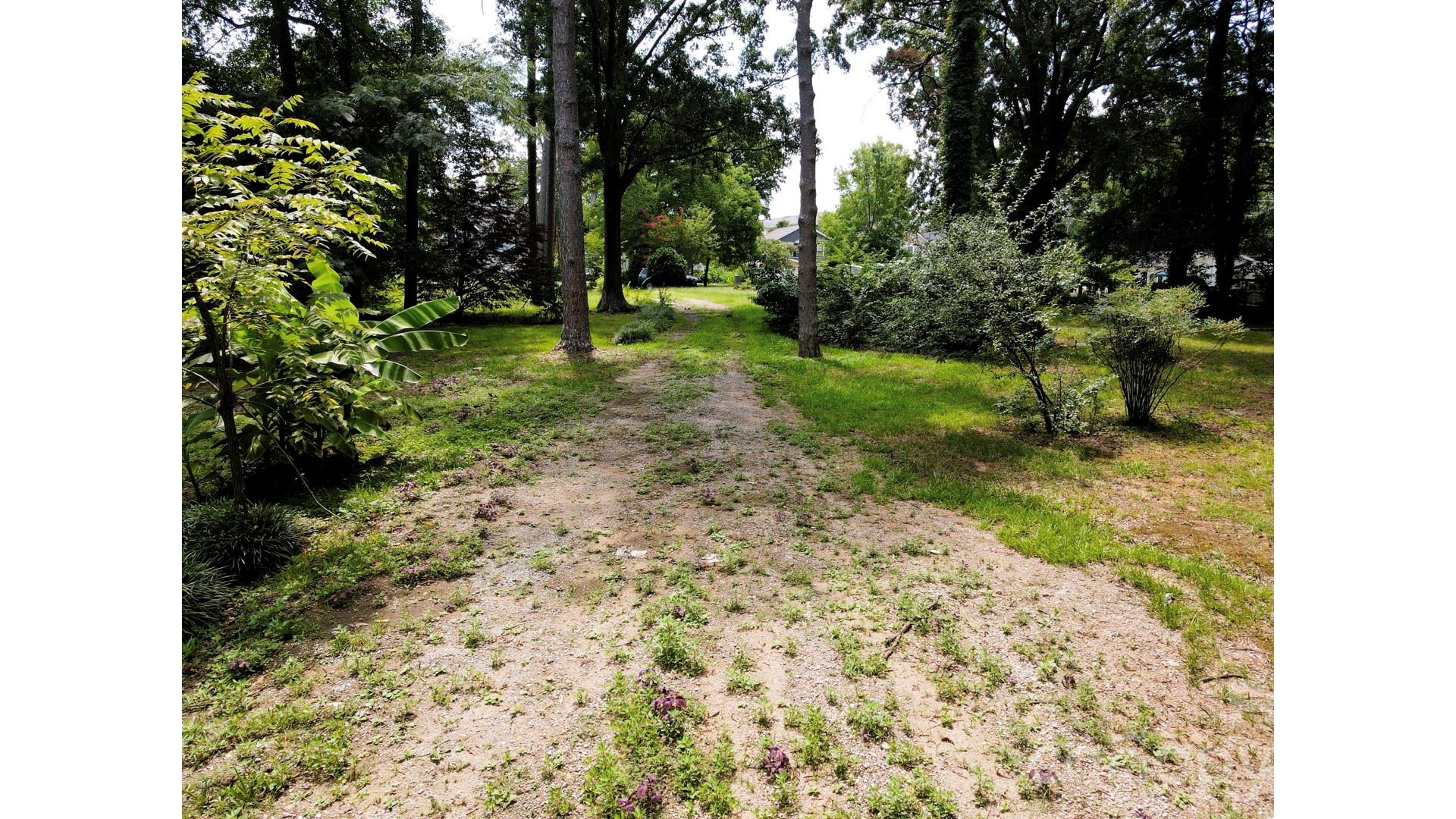 Acreage at 524 Dawn Circle, Charlotte, photo 19 of 48