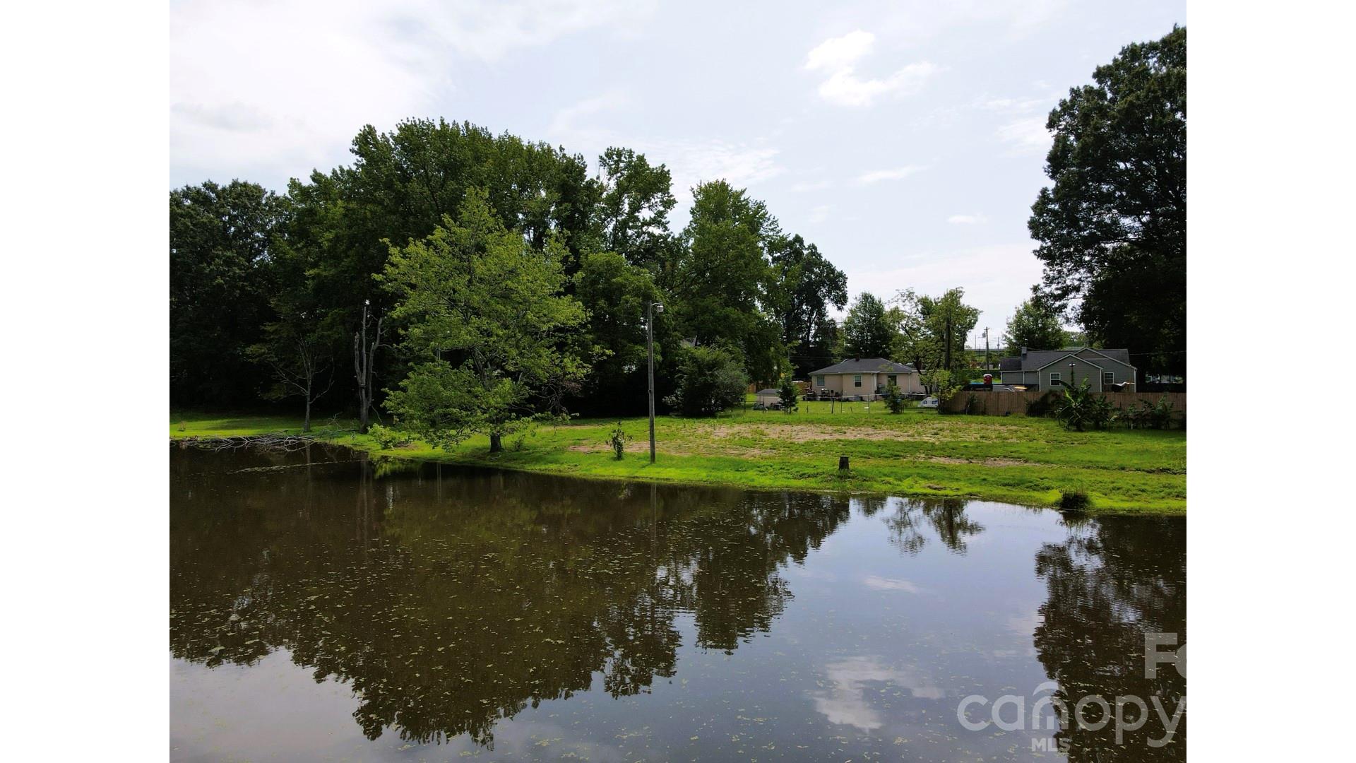 Acreage at 524 Dawn Circle, Charlotte, photo 23 of 48