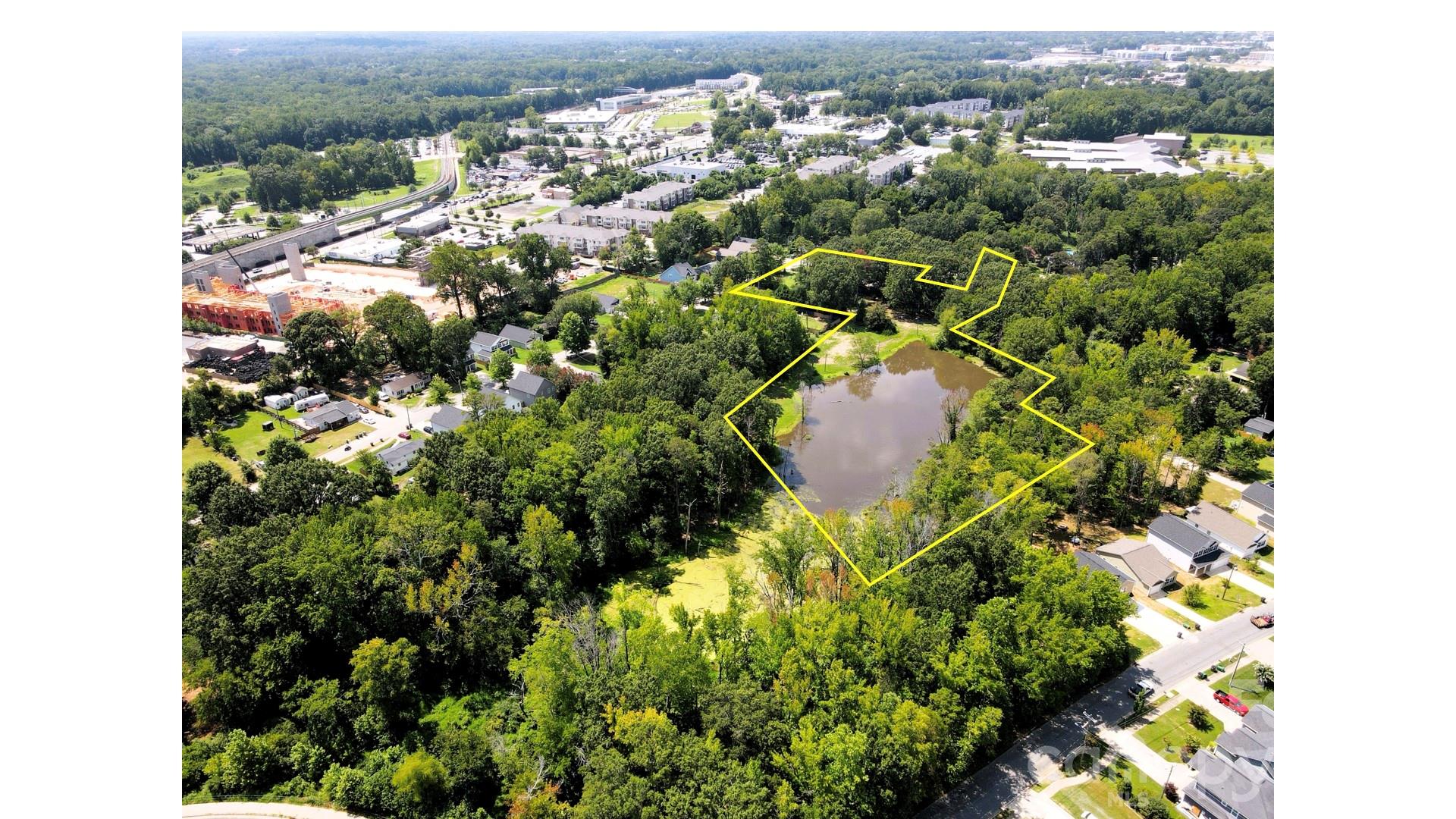 Acreage at 524 Dawn Circle, Charlotte, photo 11 of 48