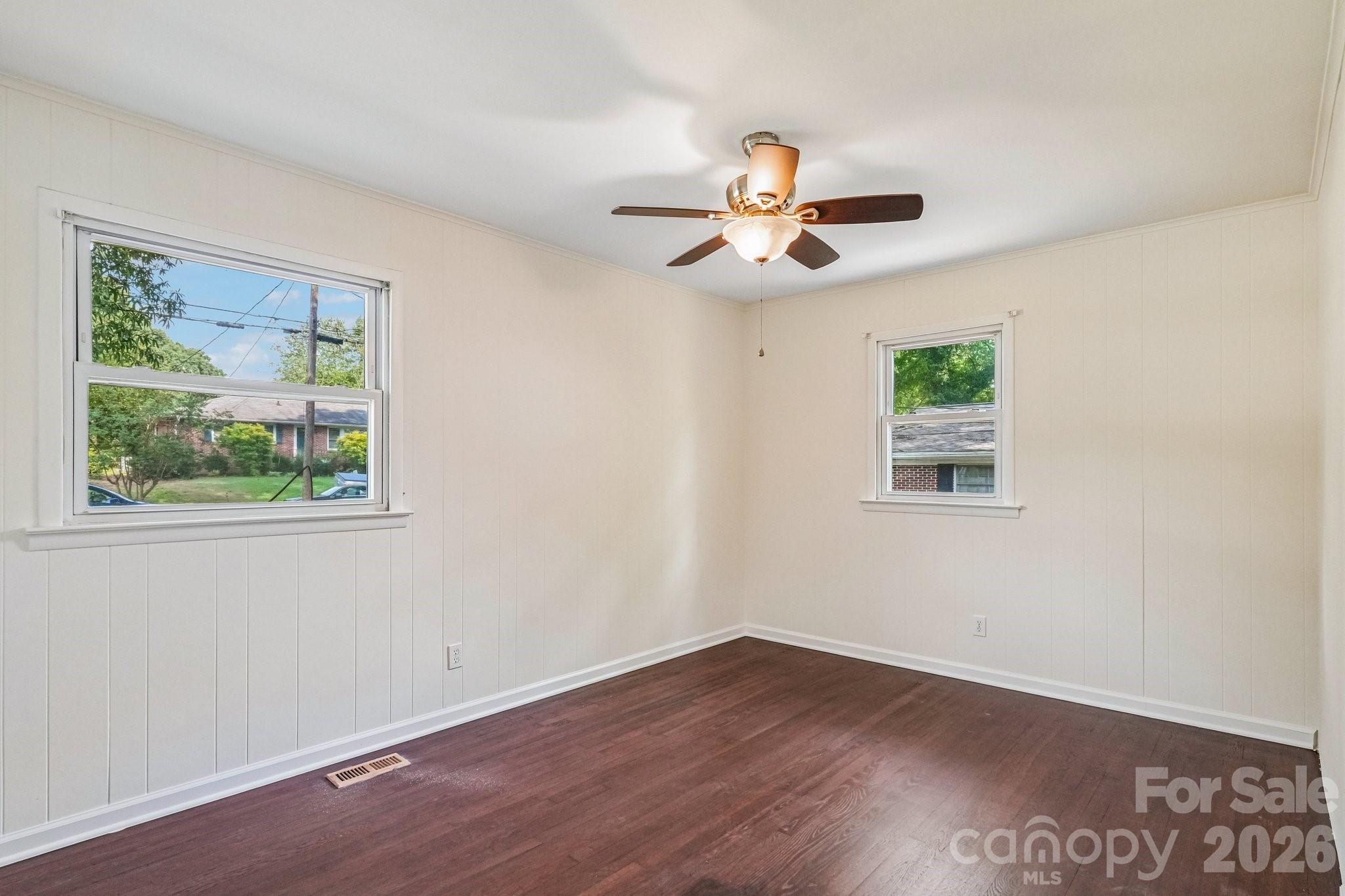 Single Family Residence at 1443 Lynhurst Drive, Gastonia, photo 35 of 41