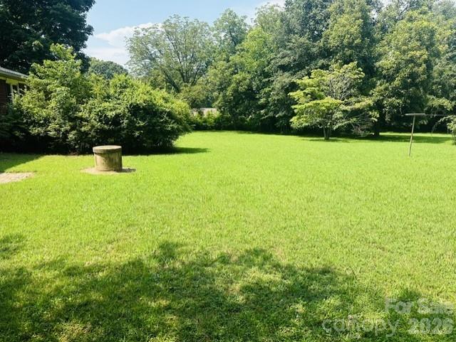 Backyard - 1424 N Post Road, Shelby