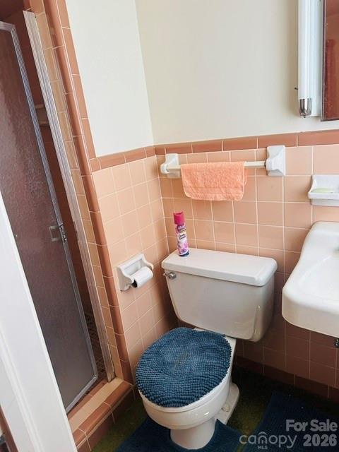 Bathroom Full - 1424 N Post Road, Shelby
