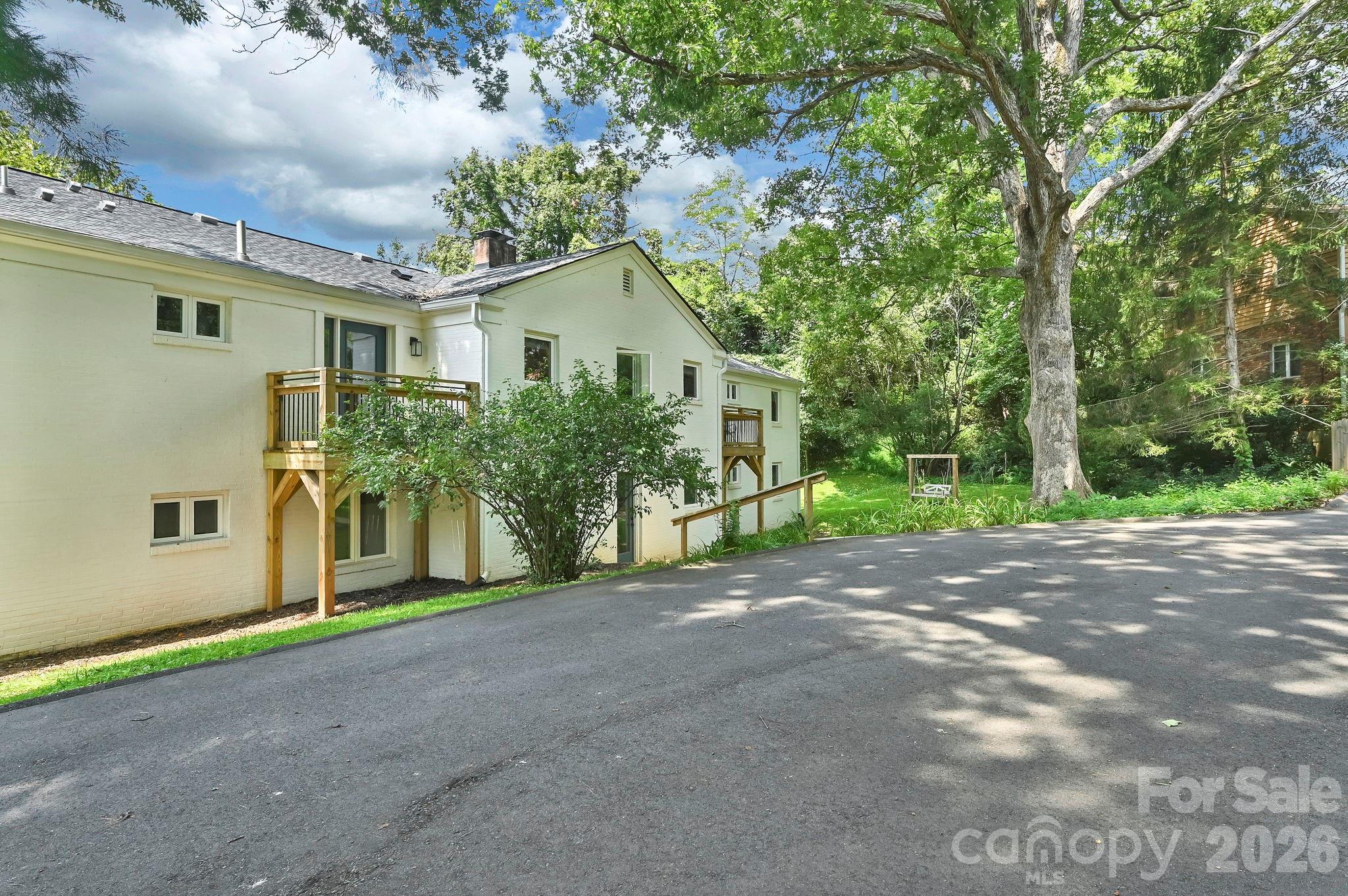 Condominium at 349 Country Club Road, Asheville, photo 15 of 33