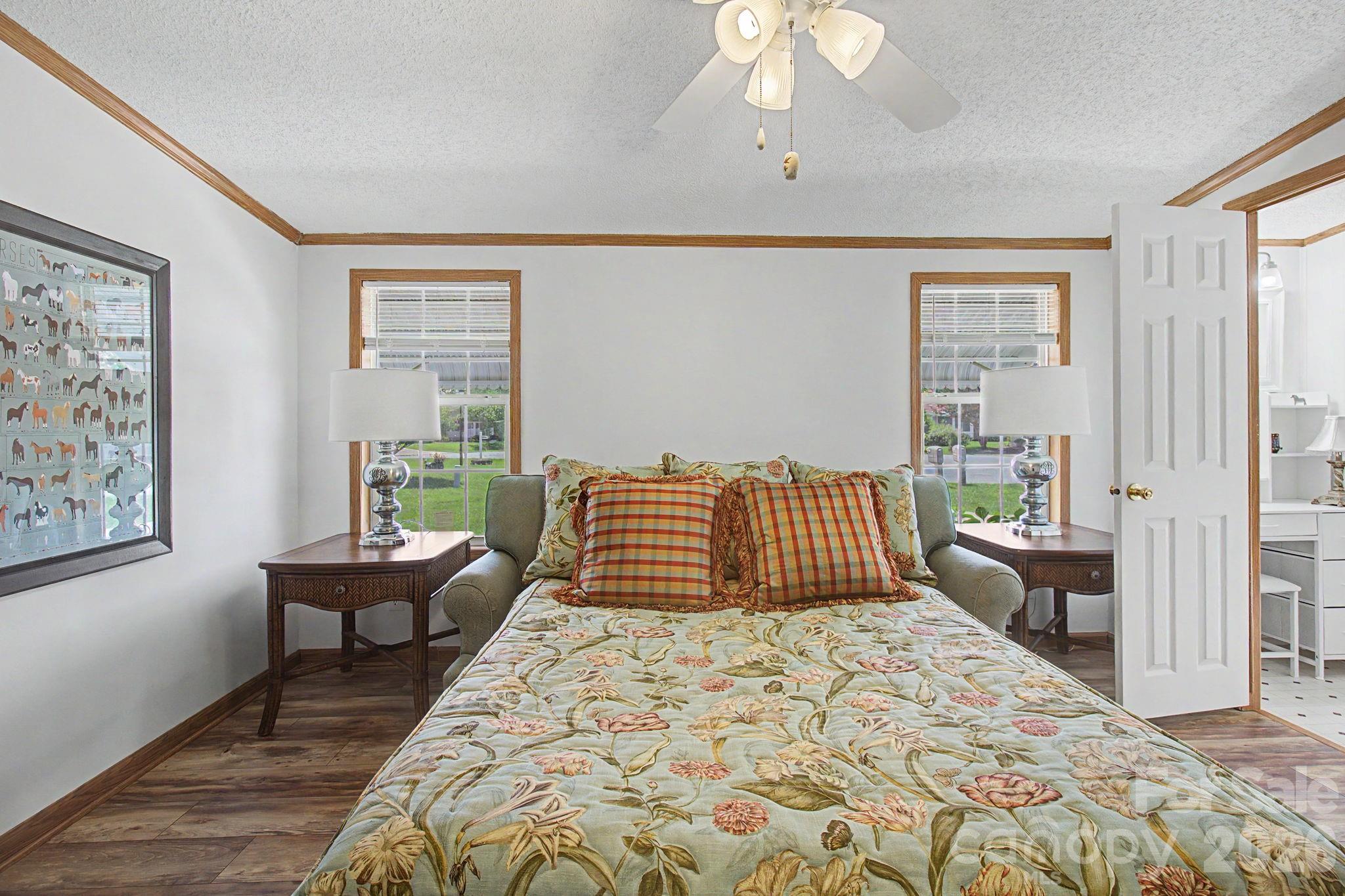 Single Family Residence at 204 Red Birch Court, Hendersonville, photo 18 of 48