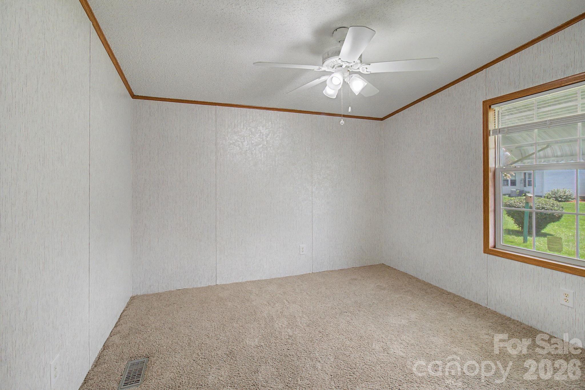 Single Family Residence at 204 Red Birch Court, Hendersonville, photo 27 of 48