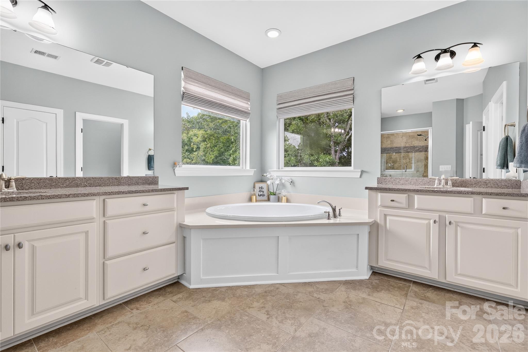 Primary Bath - 1402 Smoketree Court, Waxhaw