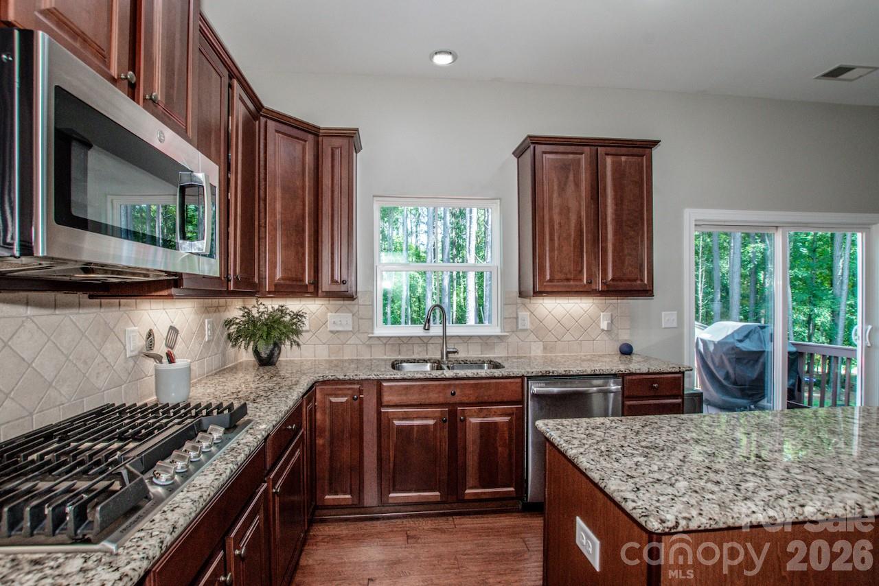 Single Family Residence at 197 Chaska Loop, Troutman, photo 6 of 47