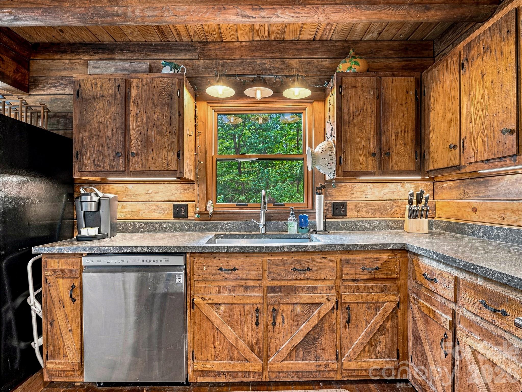Single Family Residence at 267 Trillium Lane, Mars Hill, photo 12 of 44