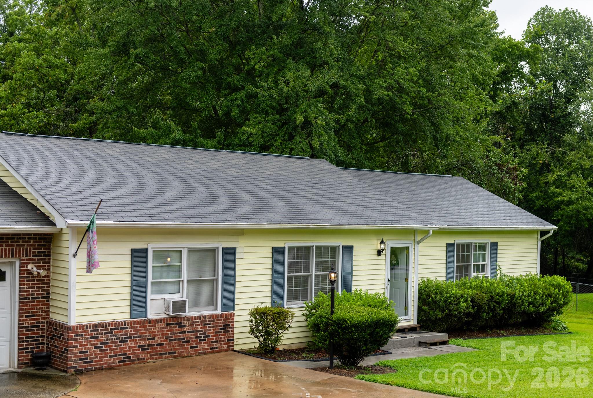 Single Family Residence at 409 Cottrell Hill Road, Lenoir, photo 3 of 27