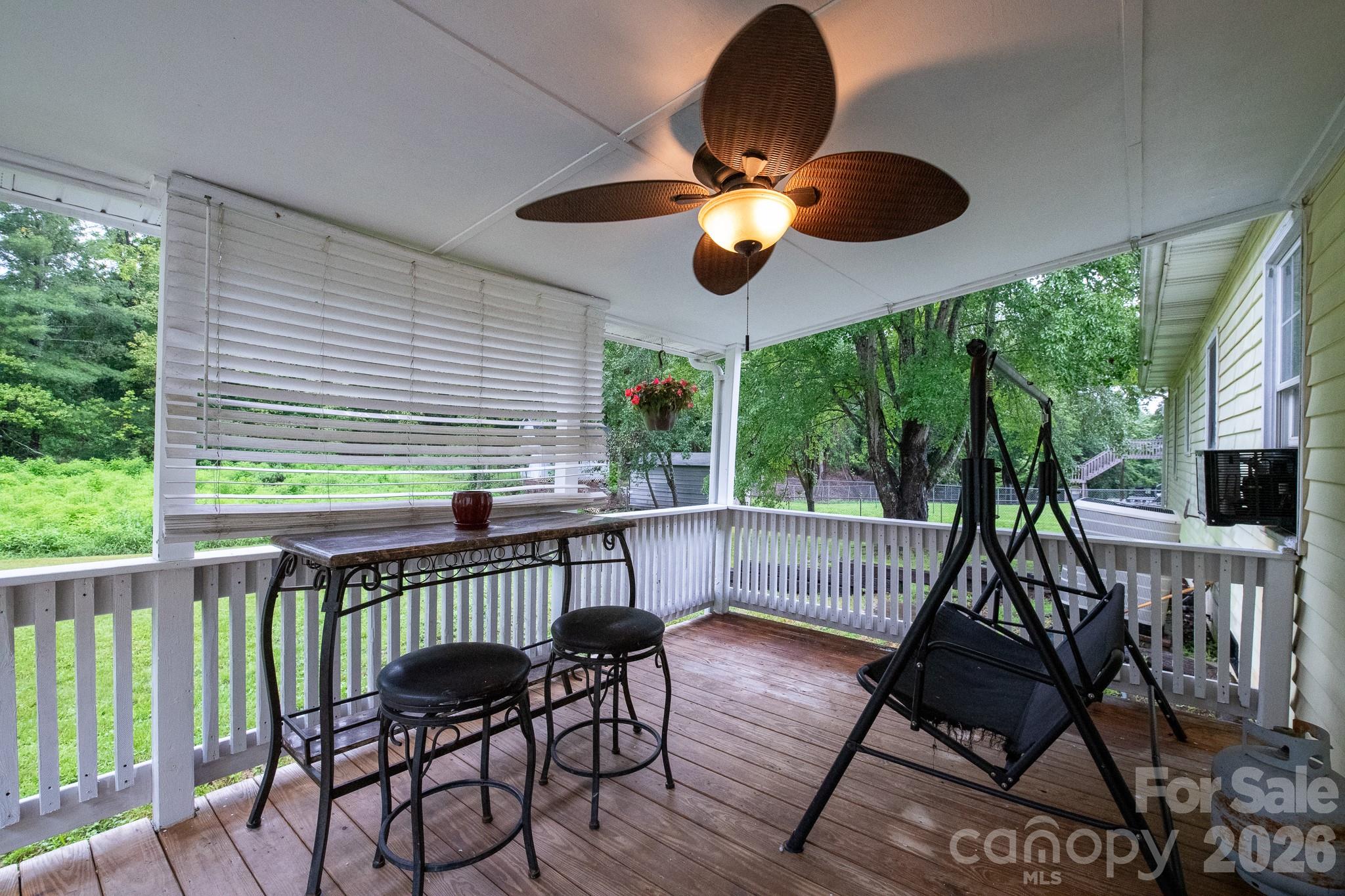 Single Family Residence at 409 Cottrell Hill Road, Lenoir, photo 6 of 27