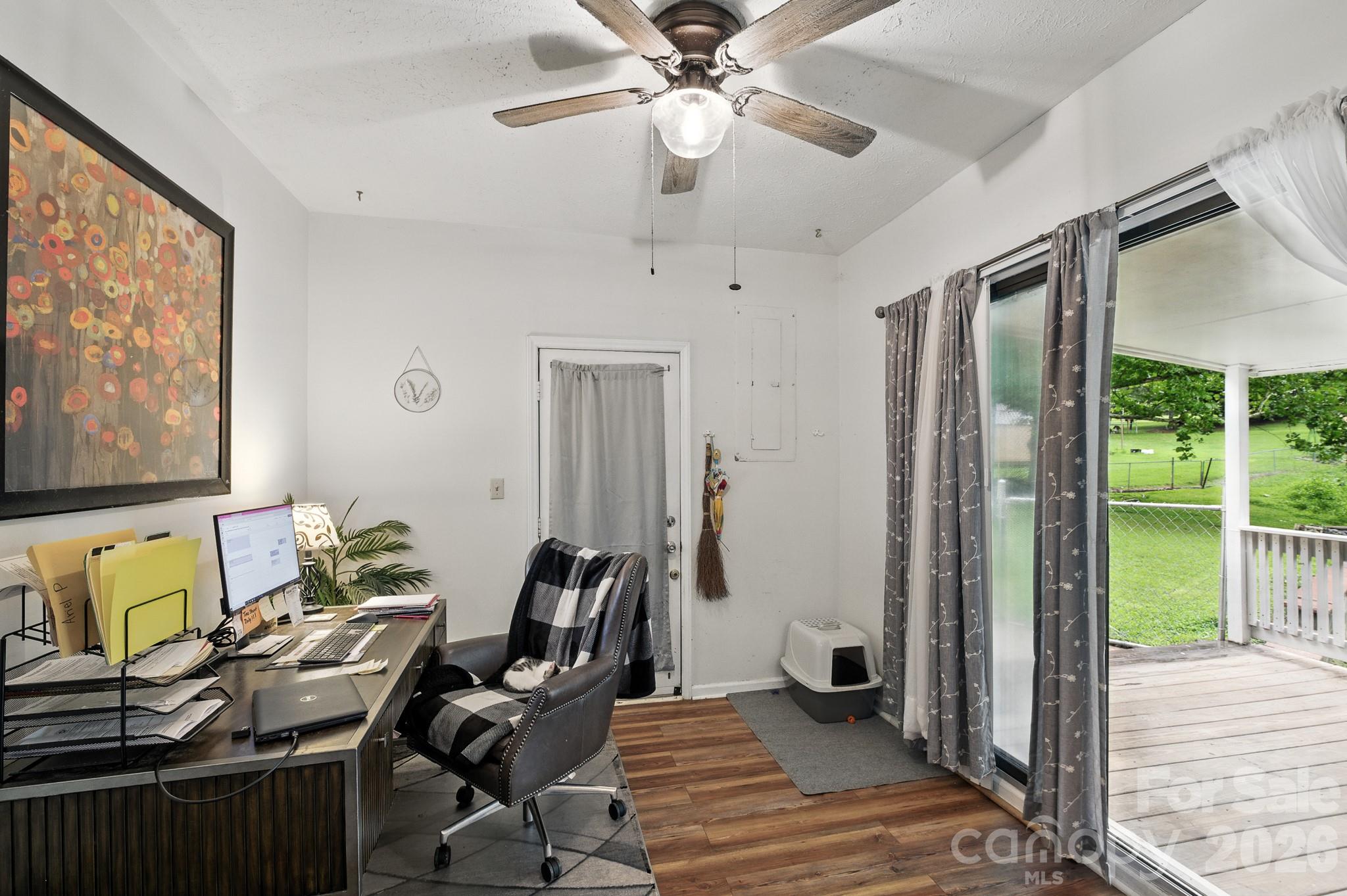 Single Family Residence at 409 Cottrell Hill Road, Lenoir, photo 12 of 27